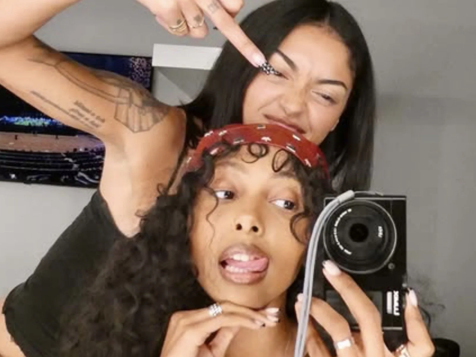 Girlfriend: It’s pure R&amp;B flexing and glowing on display right here