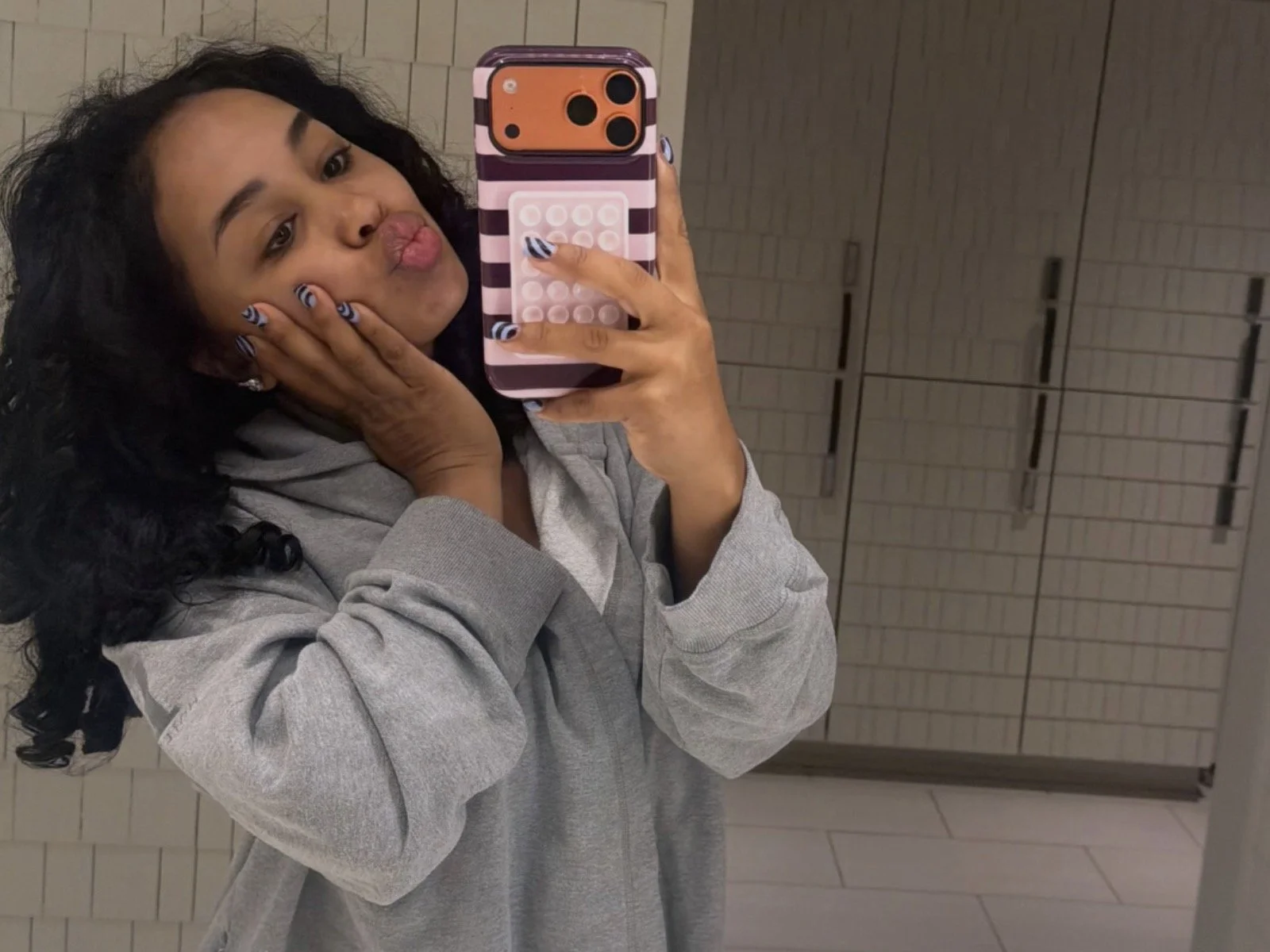 DreamDoll: It’s selfie glowing on display from the rap baddie
