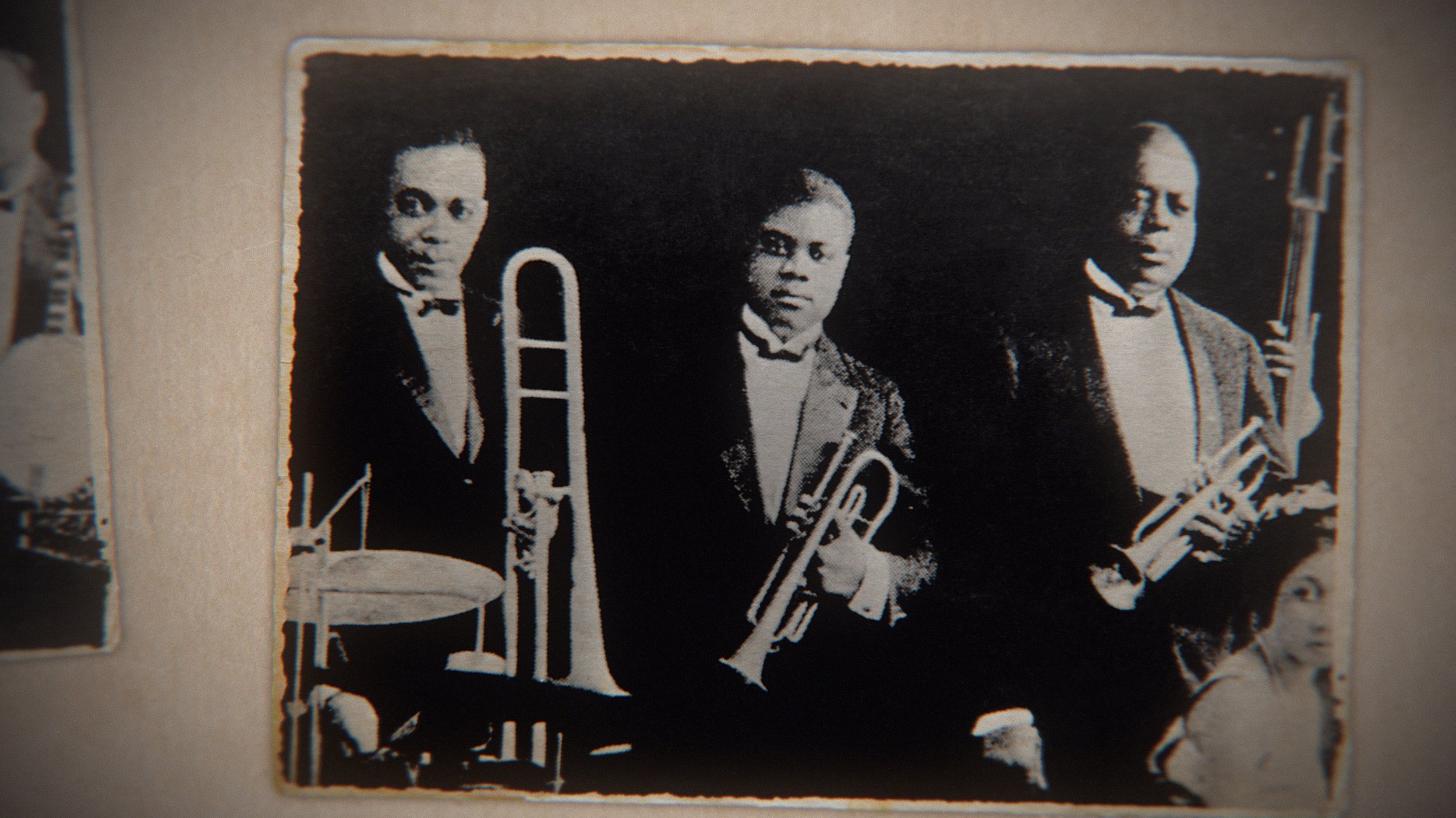 SELMER_GFX_STILL_011.jpeg