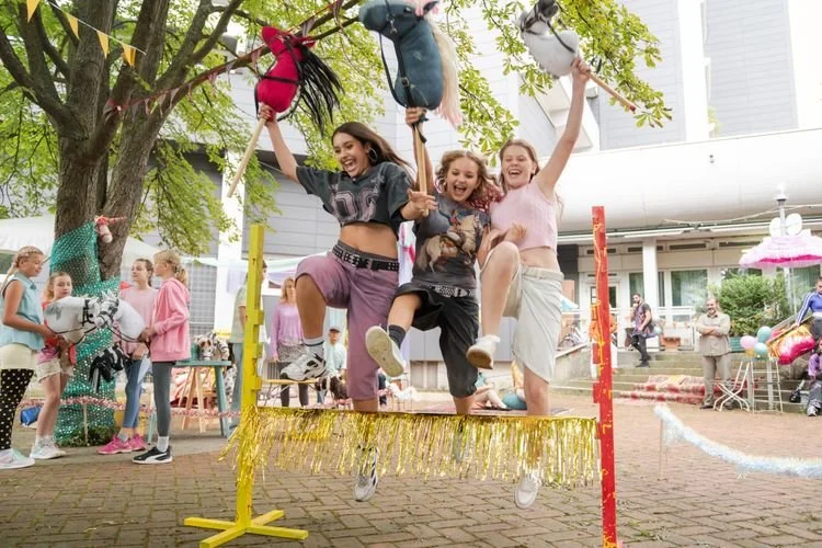 Kinderkino: Pferd am Stiel
