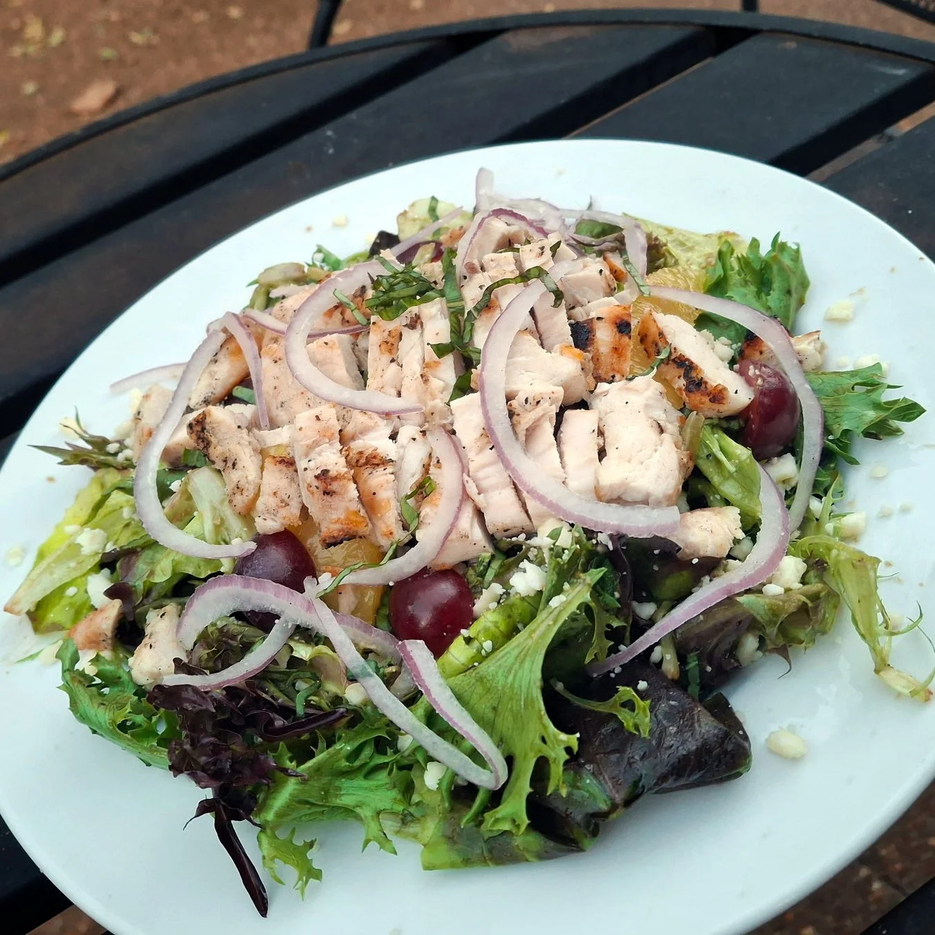 Eat Crow WEEKLY SPECIAL &bull; 🥗 Autumn Chicken Salad 🍁: Grilled chicken, feta, grapes, onions, orange segments, green chillies, basil, thyme, grapefruit, lettuce, and balsamic dressing - $18. - Available November 17-23.