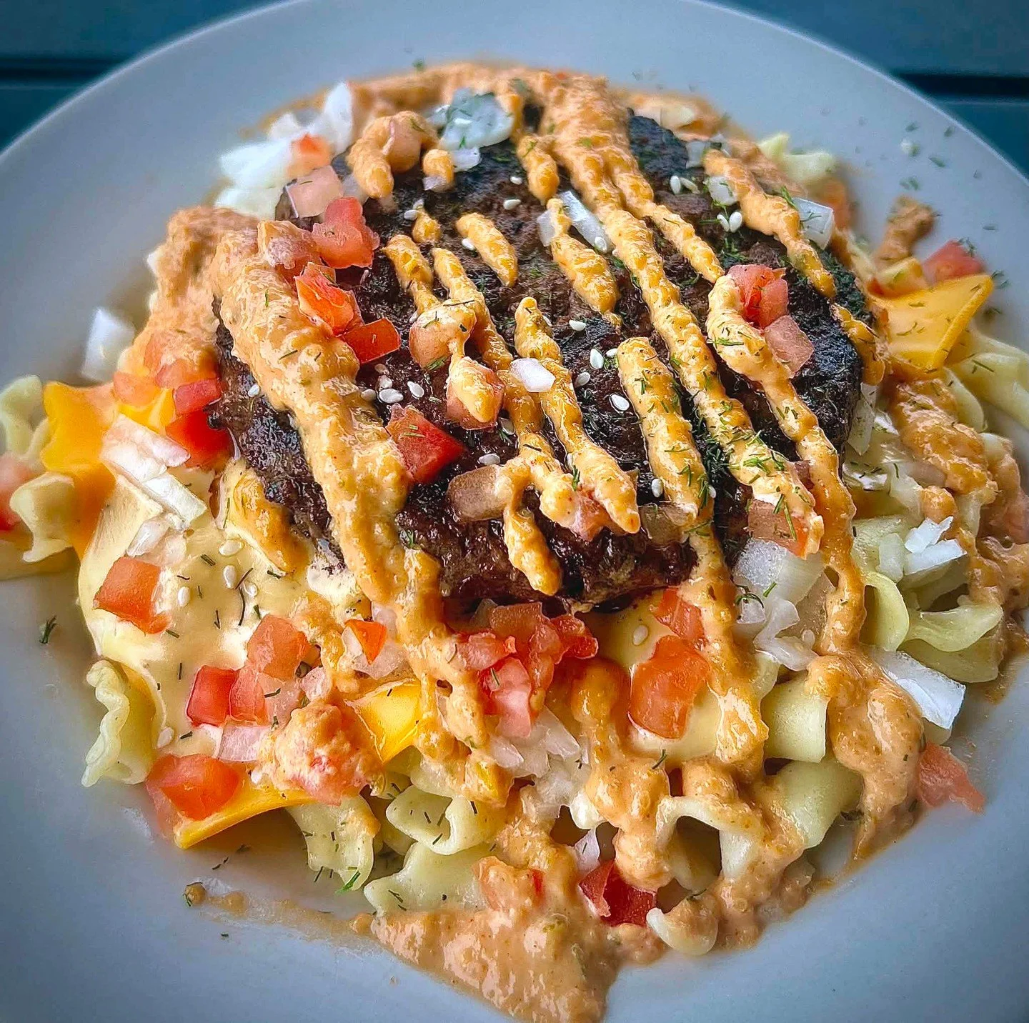 EAT CROW WEEKLY SPECIAL!

🧀 Cheeseburger Mac 🍔 - Campanelle noodles, Gouda-jalape&ntilde;o cheese sauce, 1/2 lb burger patty, American cheese, white onions, dill weed, Frisco sauce, and sesame seeds.

This special is available from June  8th to 14t