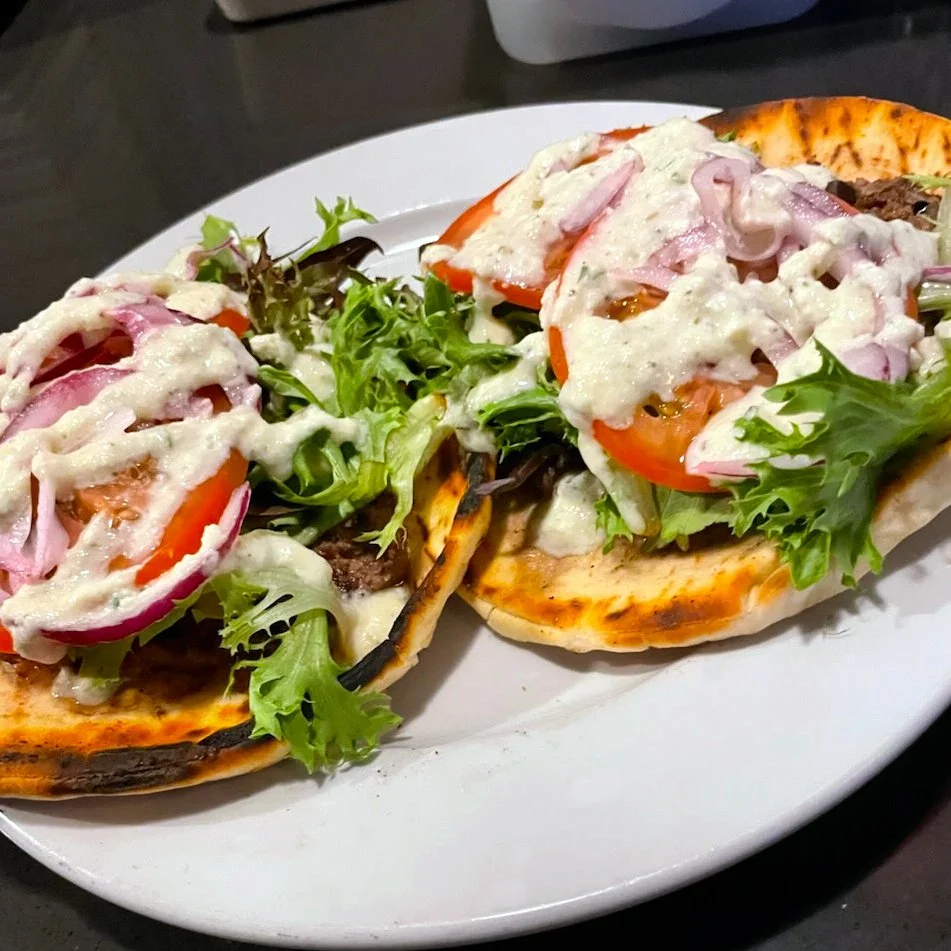 **EAT CROW WEEKLY SPECIAL!** 
🧆 Pita Burger 🍔 - a half-pound patty served on two pitas, with mixed greens, tomatoes, red onion, and tzatziki sauce.  Comes with a choice of side.

This special is available from August 17th to 23rd.

#EatCrow #Weekly