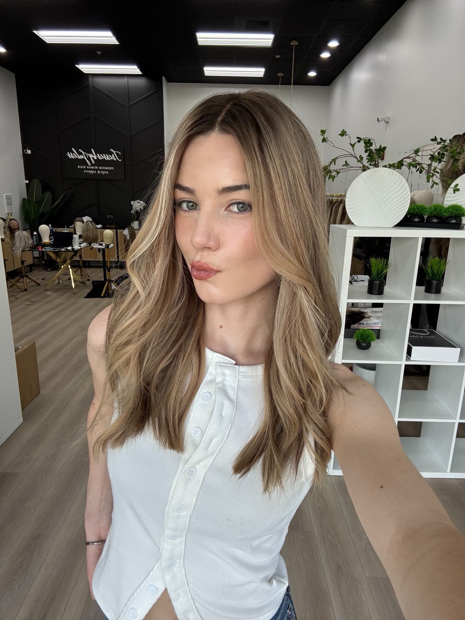 wholesale_human_hair_wigs_resellers_.jpg