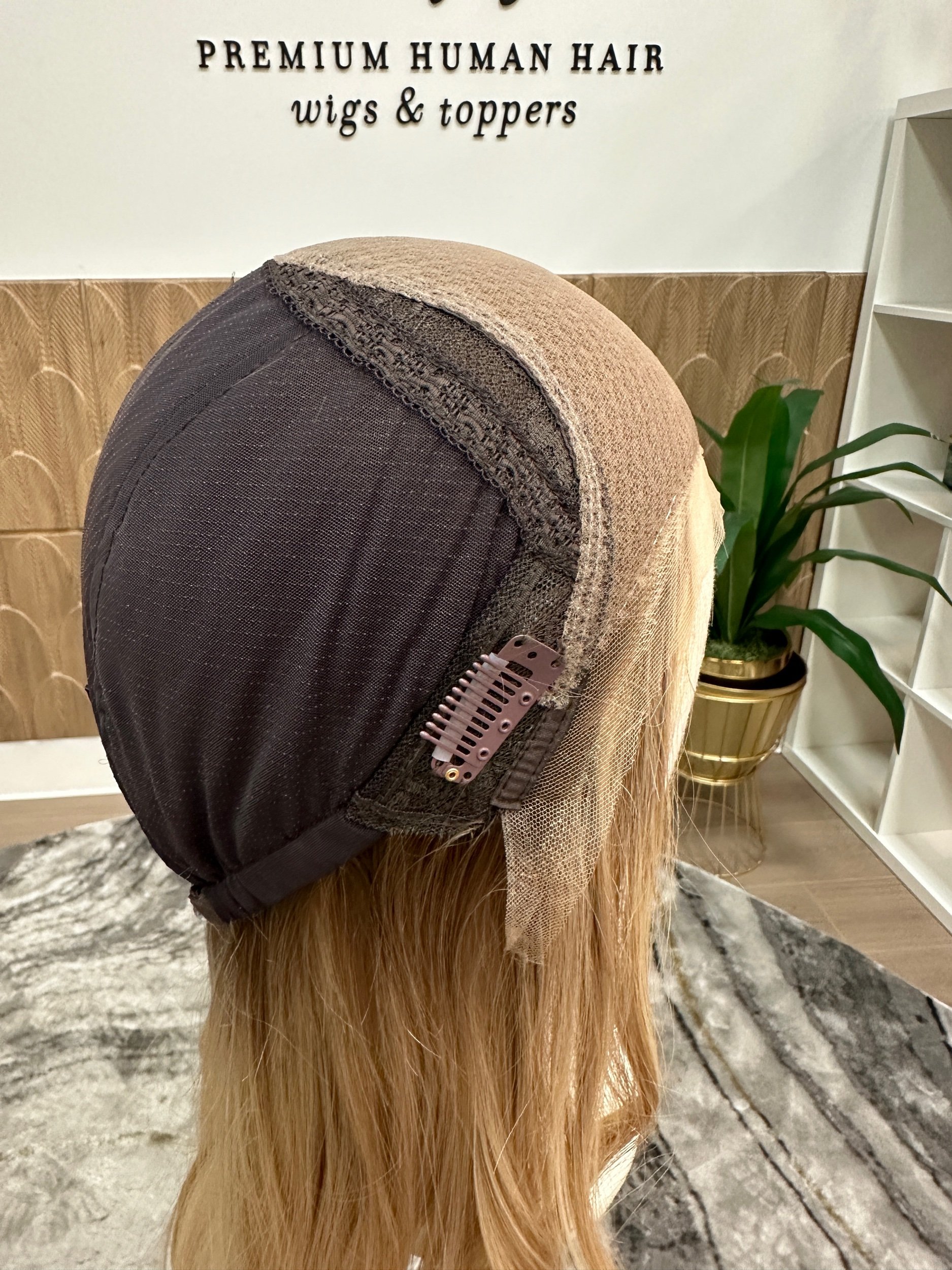 find_hair_wigs_chemotherapy_.JPG