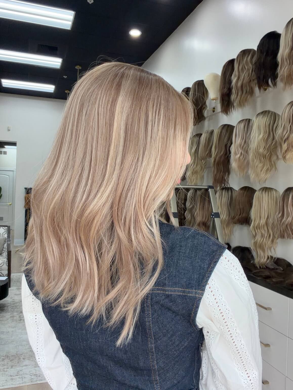 20-inch blonde human hair wig with 20-inch length