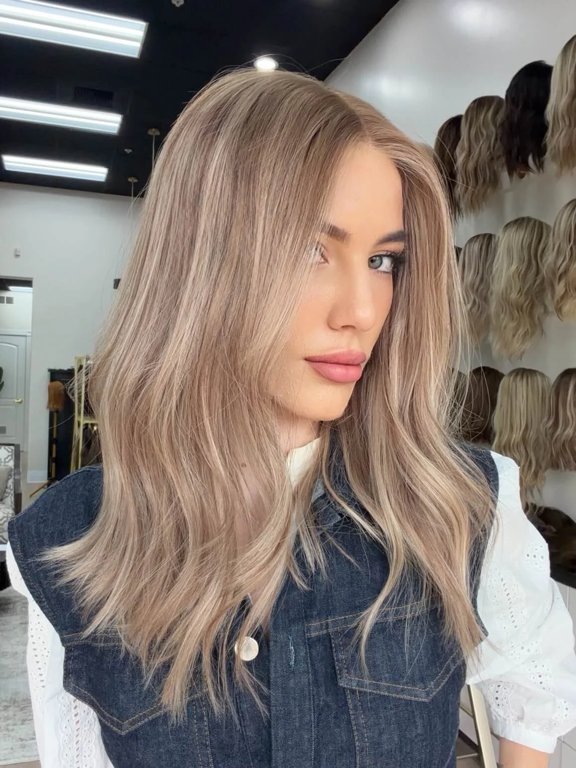 20-inch blonde human hair wig, glueless construction