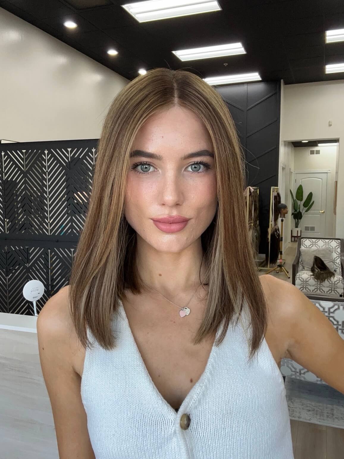 17-inch bronde Slavic human hair wig, glueless construction