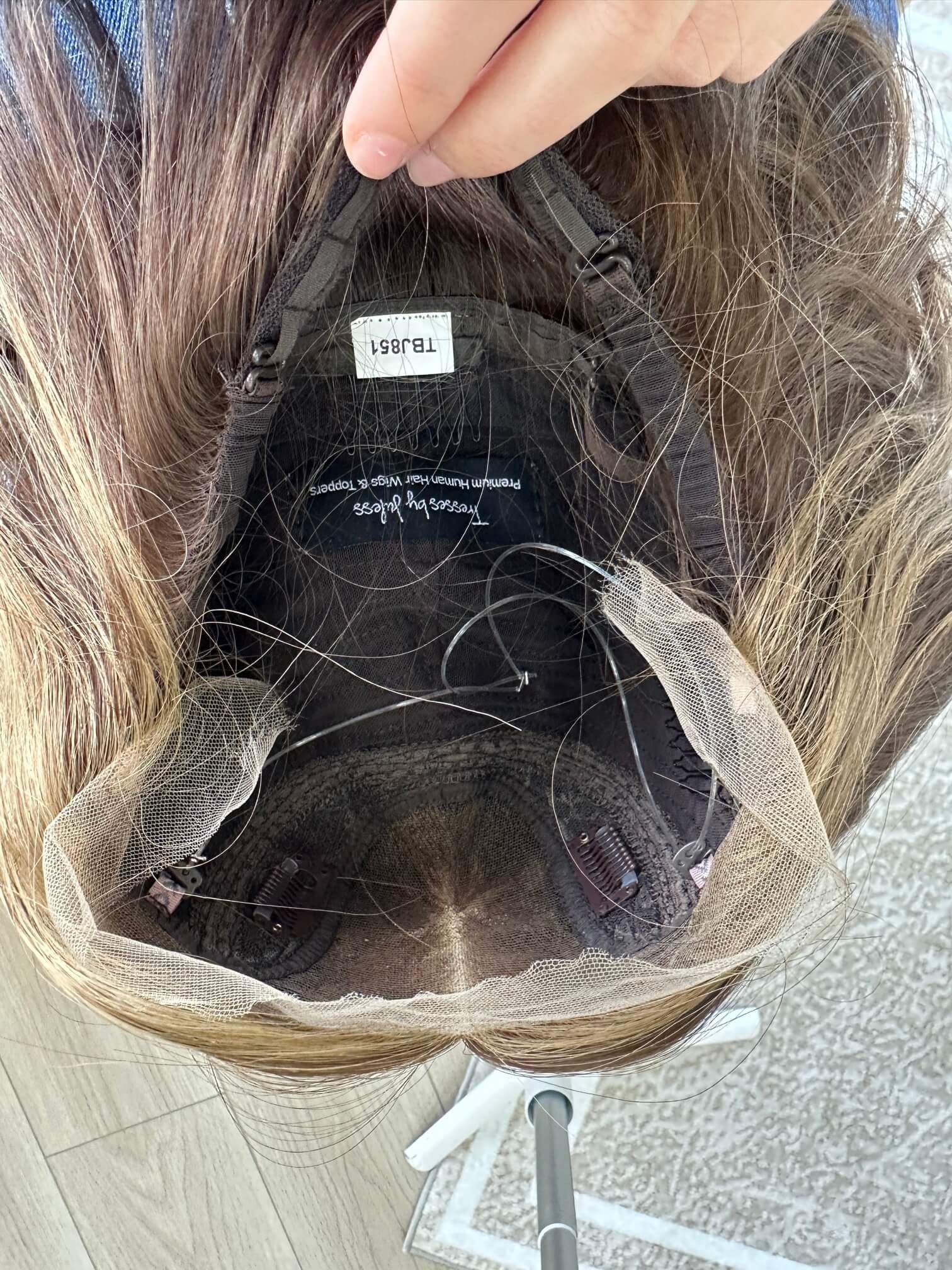 22-inch brown human hair wig in Brown