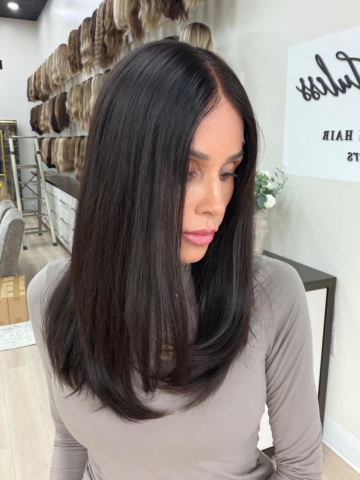 22-inch brown European human hair wig, glueless construction