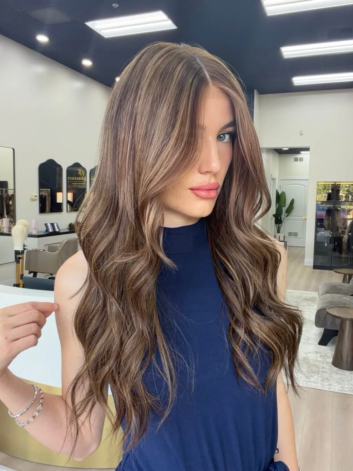 27-inch bronde Slavic human hair wig with a Diamond Lace Top base
