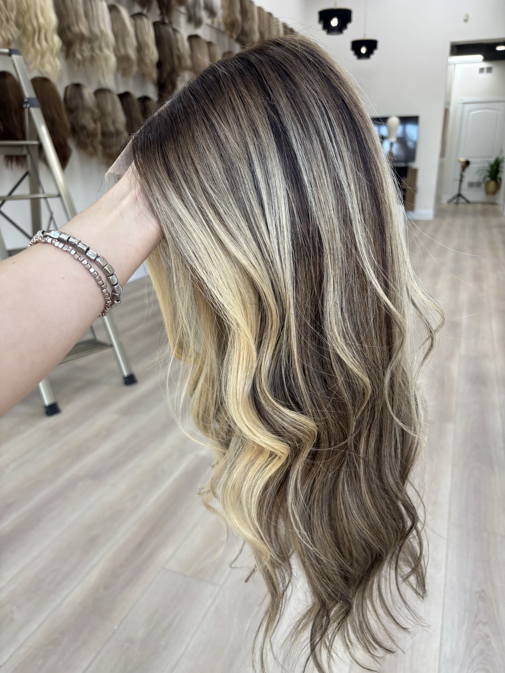 synthetic_vs_human_hair_blend_wigs_reviews_.jpg