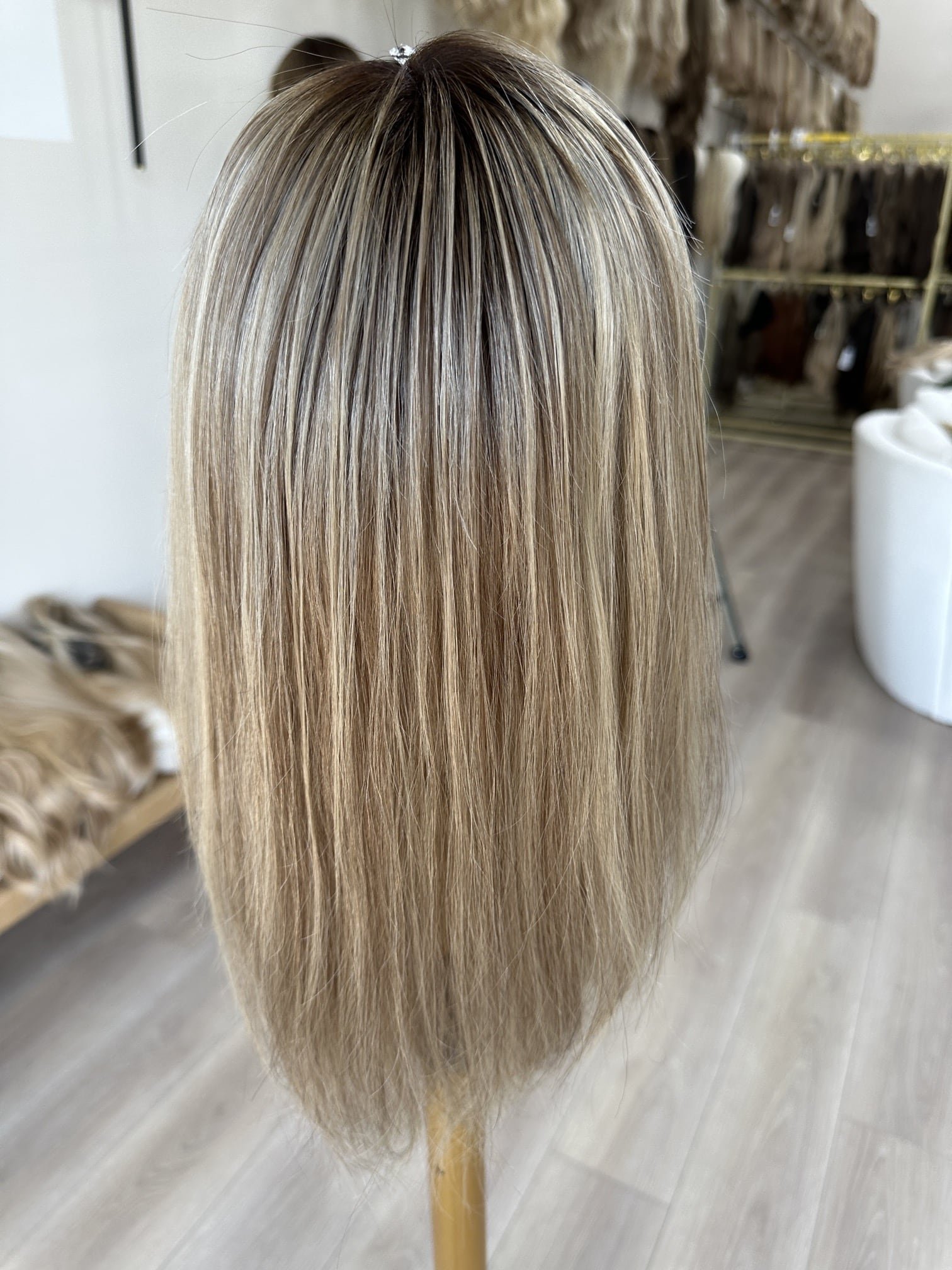 Learn_how_to_choose_the_perfect_hair_toppers_for_crown_hair_loss_with_our_detailed_guide_in_all_American_salons__.jpg