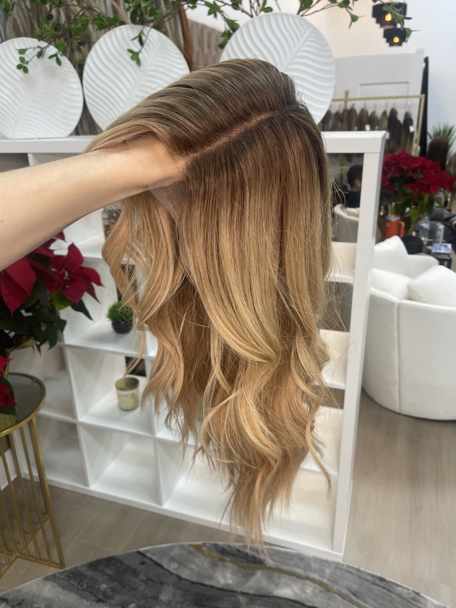 _Find_the_right_hair_toppers_for_crown_thinning_in_our_salons__offering_expert_solutions_in_Sacramento_and_beyond___.jpg
