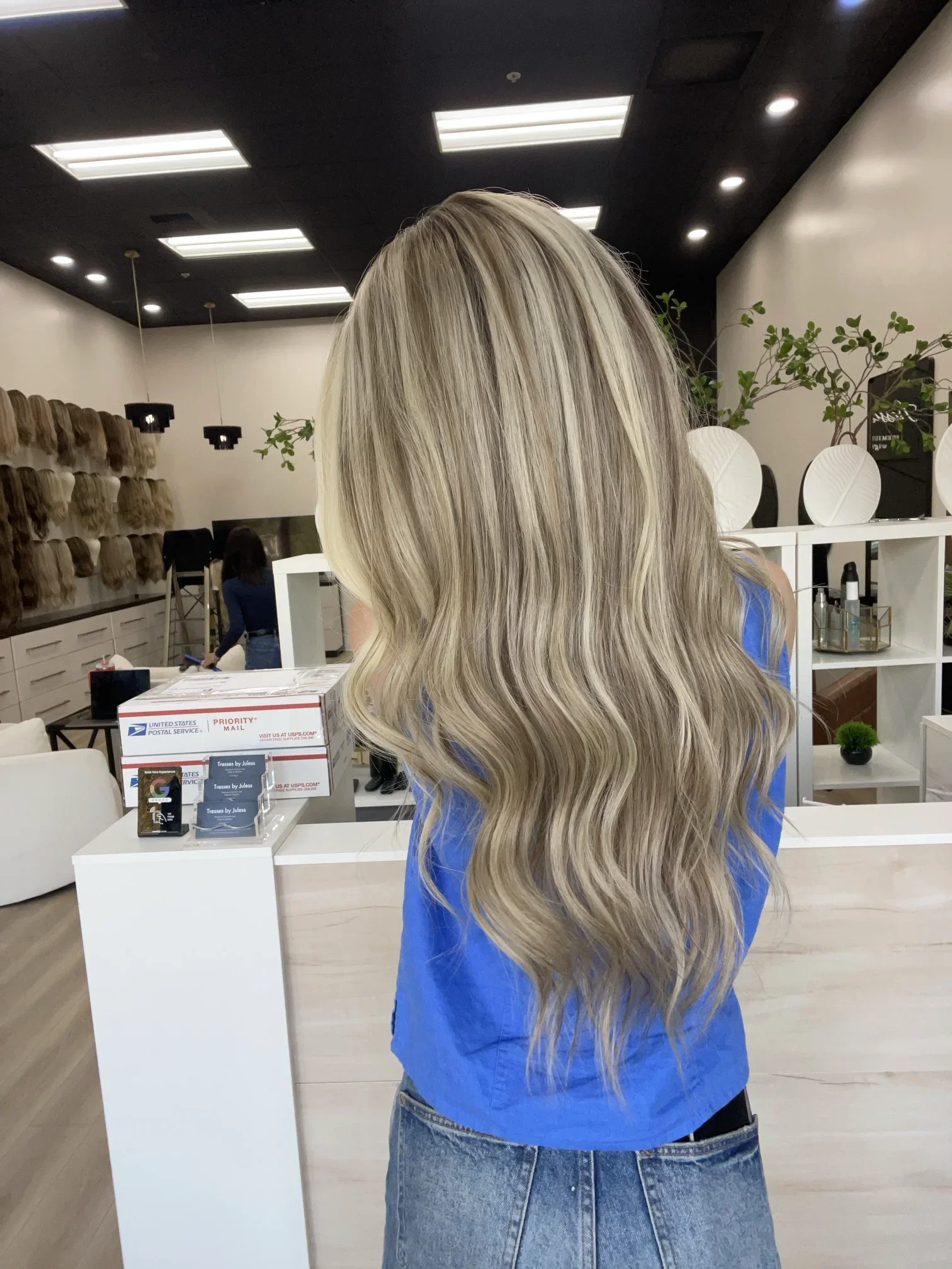 _Lightweight_hair_toppers_for_thinning_hair__tailored_to_perfection_in_Roseville_s_leading_salons___.webp