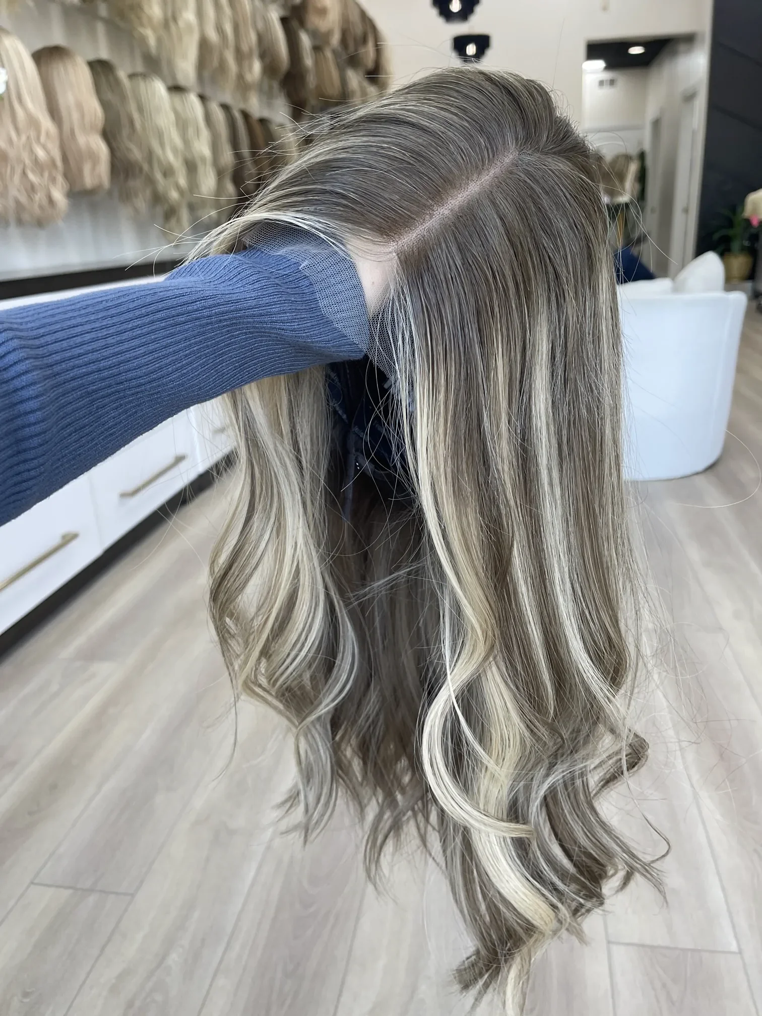 long_human_hair_wigs_styling_tips_.webp