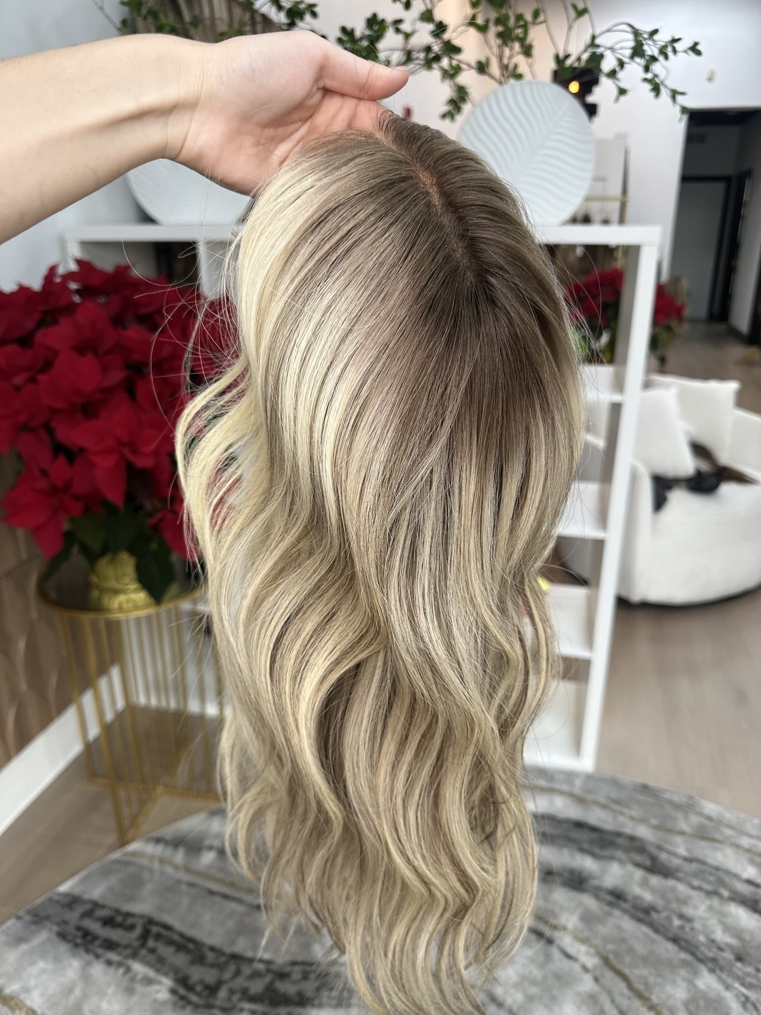 _Premium_chemo_friendly_wigs_tailored_for_women__now_available_in_Los_Angeles__renowned_salons___.jpg