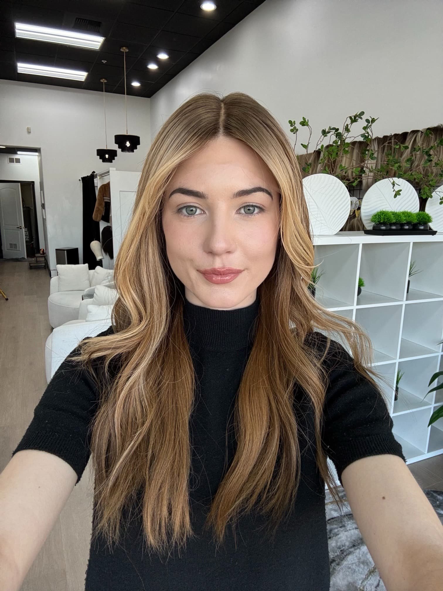 specialist_custom_hair_topper_fitting_.jpg