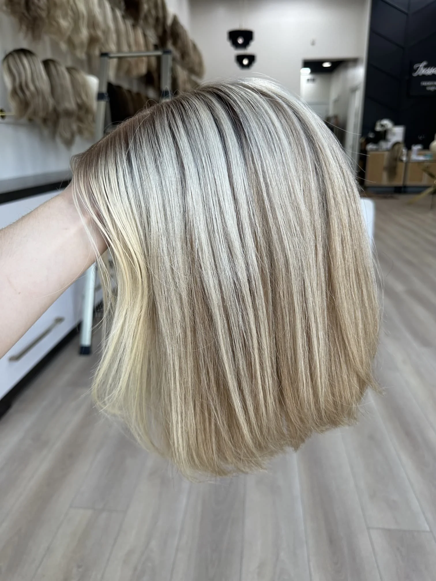 _Premium_lace_front_wigs__lightweight_and_breathable__showcased_in_San_Francisco_s_luxury_hair_boutiques___.jpg