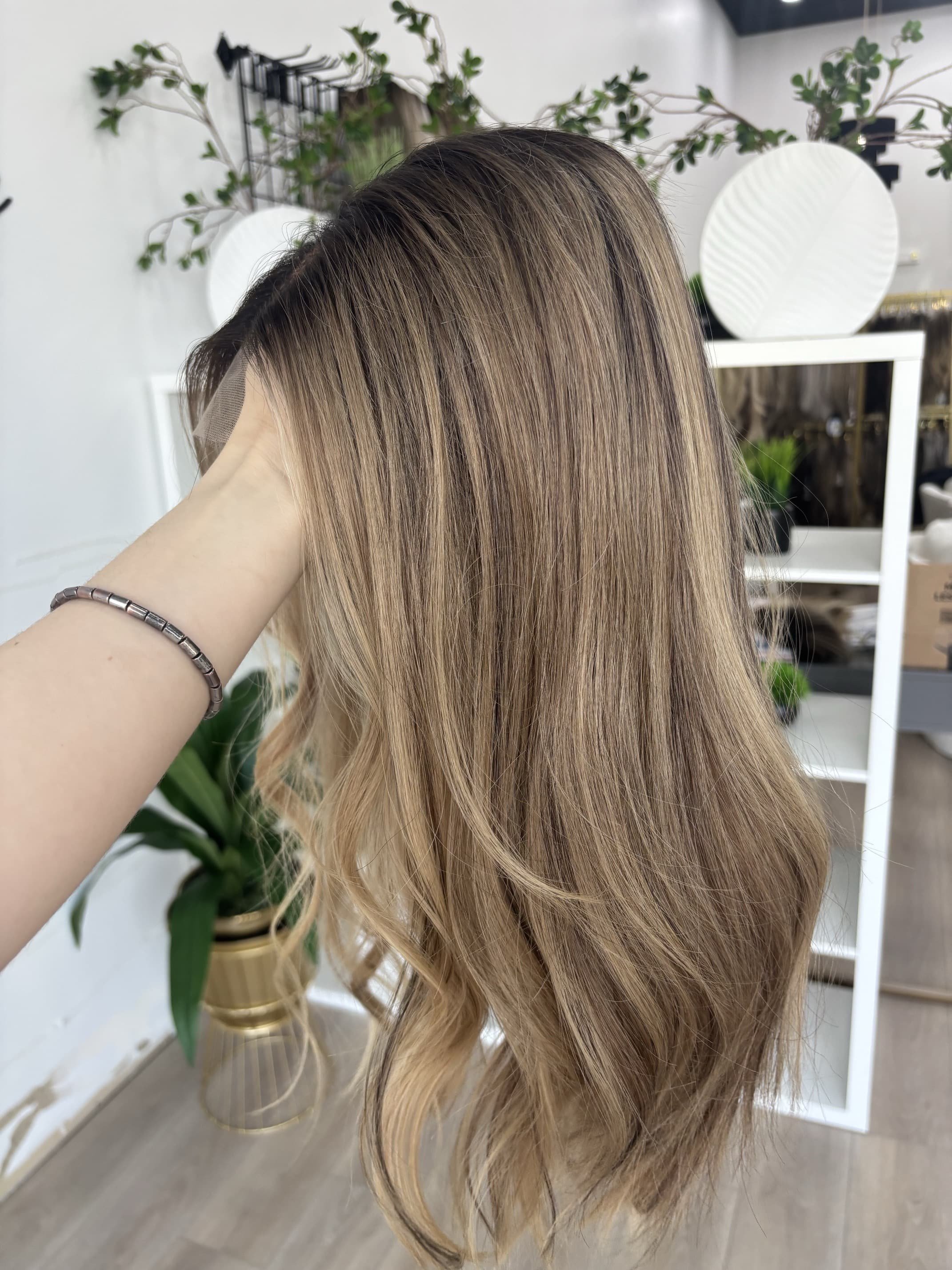 buy_lace_front_wigs_online_.jpg