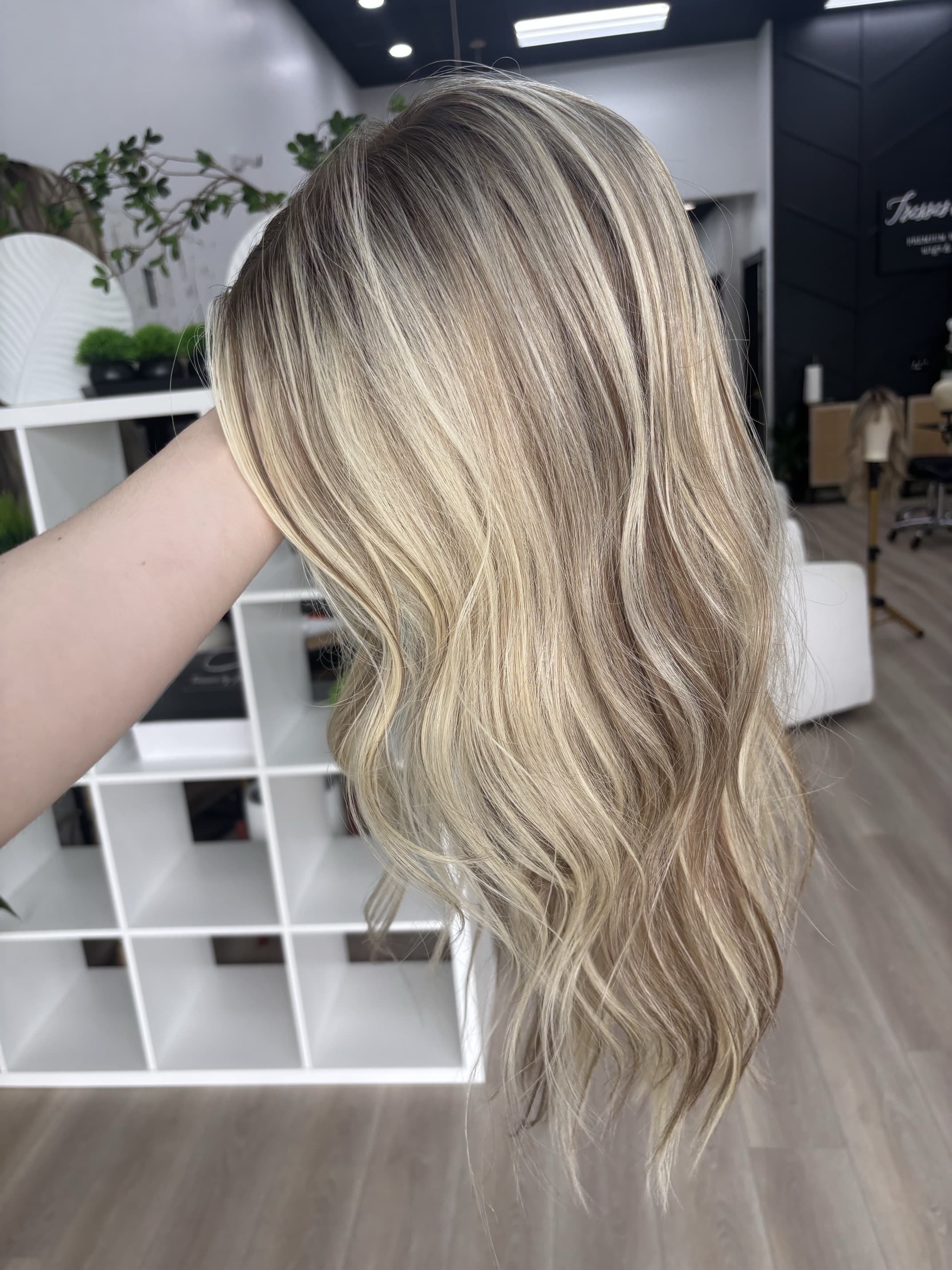 luxury_hair_toppers_professional_women_.jpg