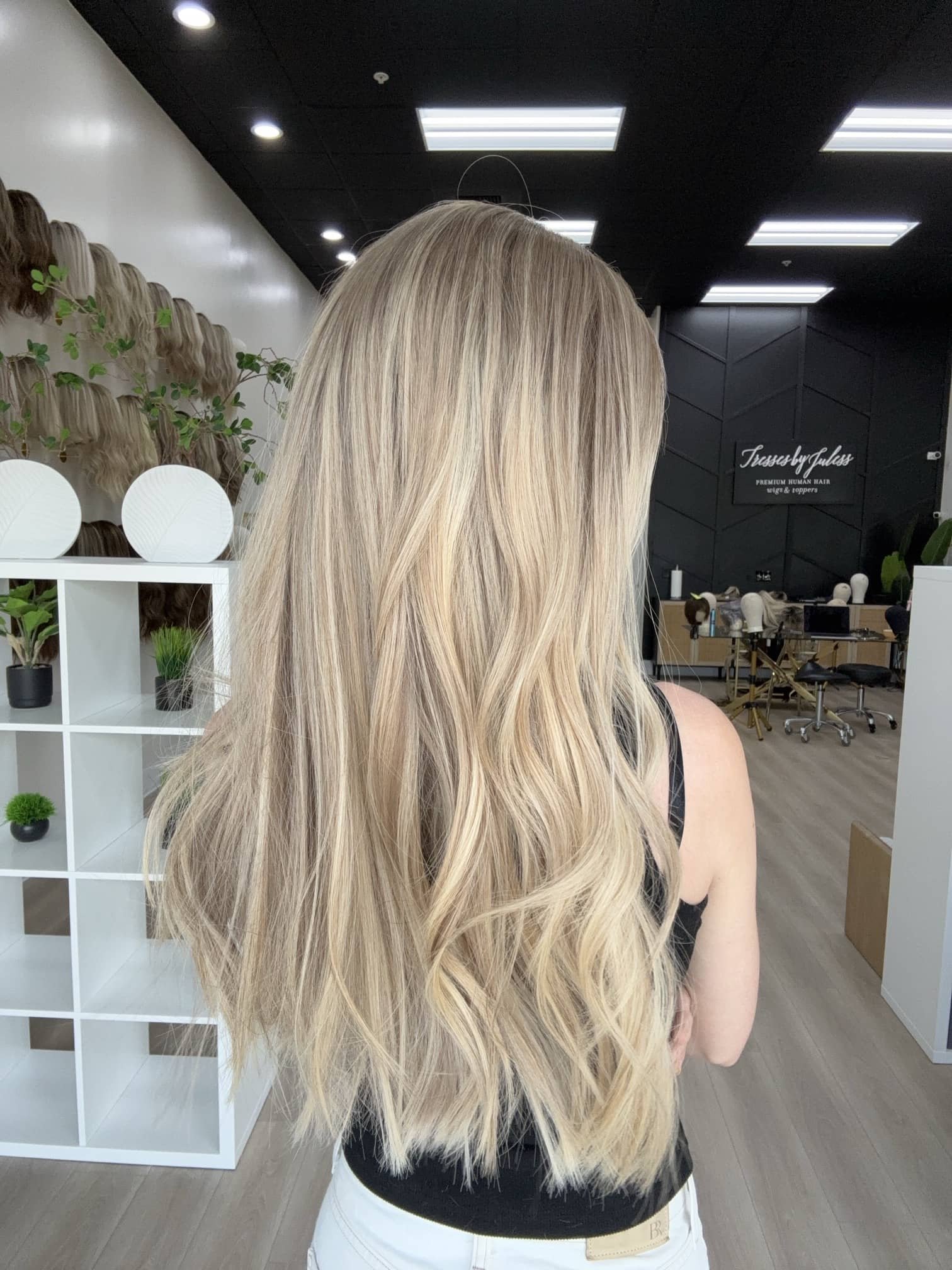 _Premium_virgin_human_hair_wigs_available_in_Sacramento__perfect_for_achieving_a_natural_and_luxurious_look___.jpg