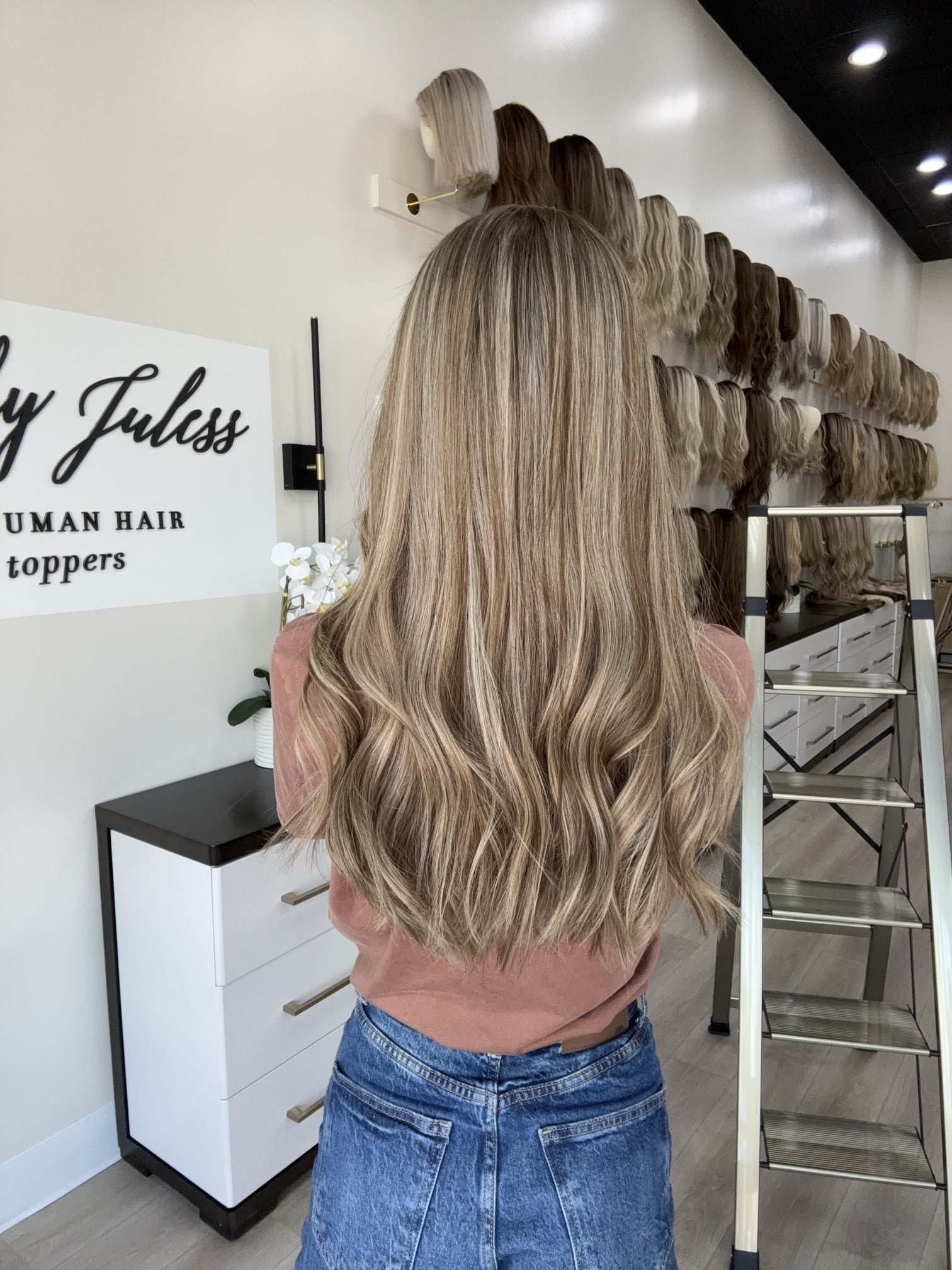 _Elegant_human_hair_wigs_available_in_Roseville__crafted_for_women_seeking_effortless_beauty_solutions___.jpg