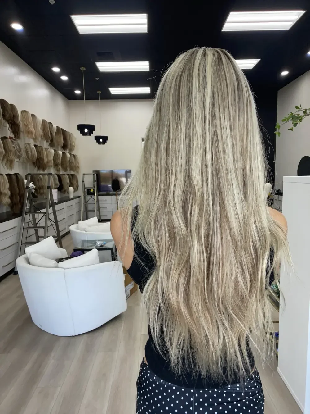 _Honey_blonde_straight_wig_styled_on_a_woman_at_Tresses_By_Juless_Studio__West_Sacramento__Sacramento___.webp