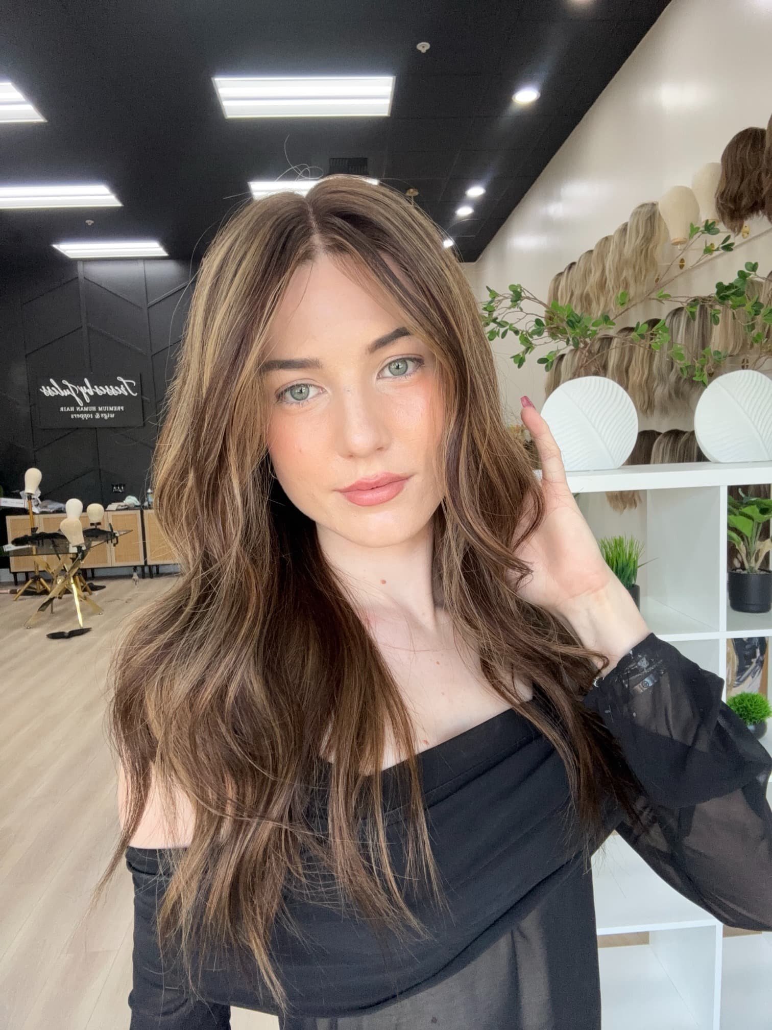 _Elegant_blonde_bob_wig_worn_by_a_woman_at_Tresses_By_Juless_Studio__El_Dorado_Hills__Sacramento___.jpg
