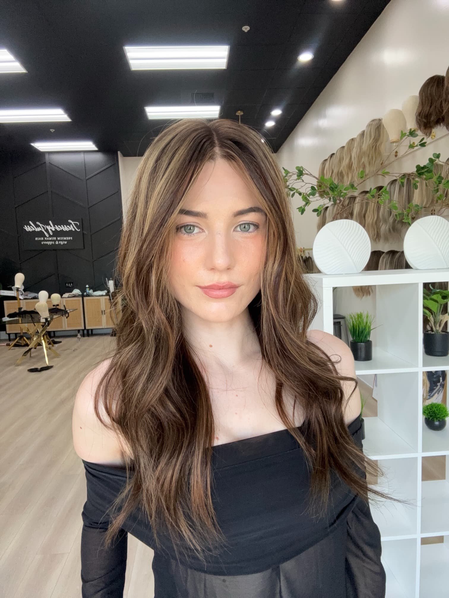 _Empower_your_look_with_celebrity_style_wigs__handcrafted_for_clients_in_Los_Angeles__trendiest_neighborhoods___.jpg