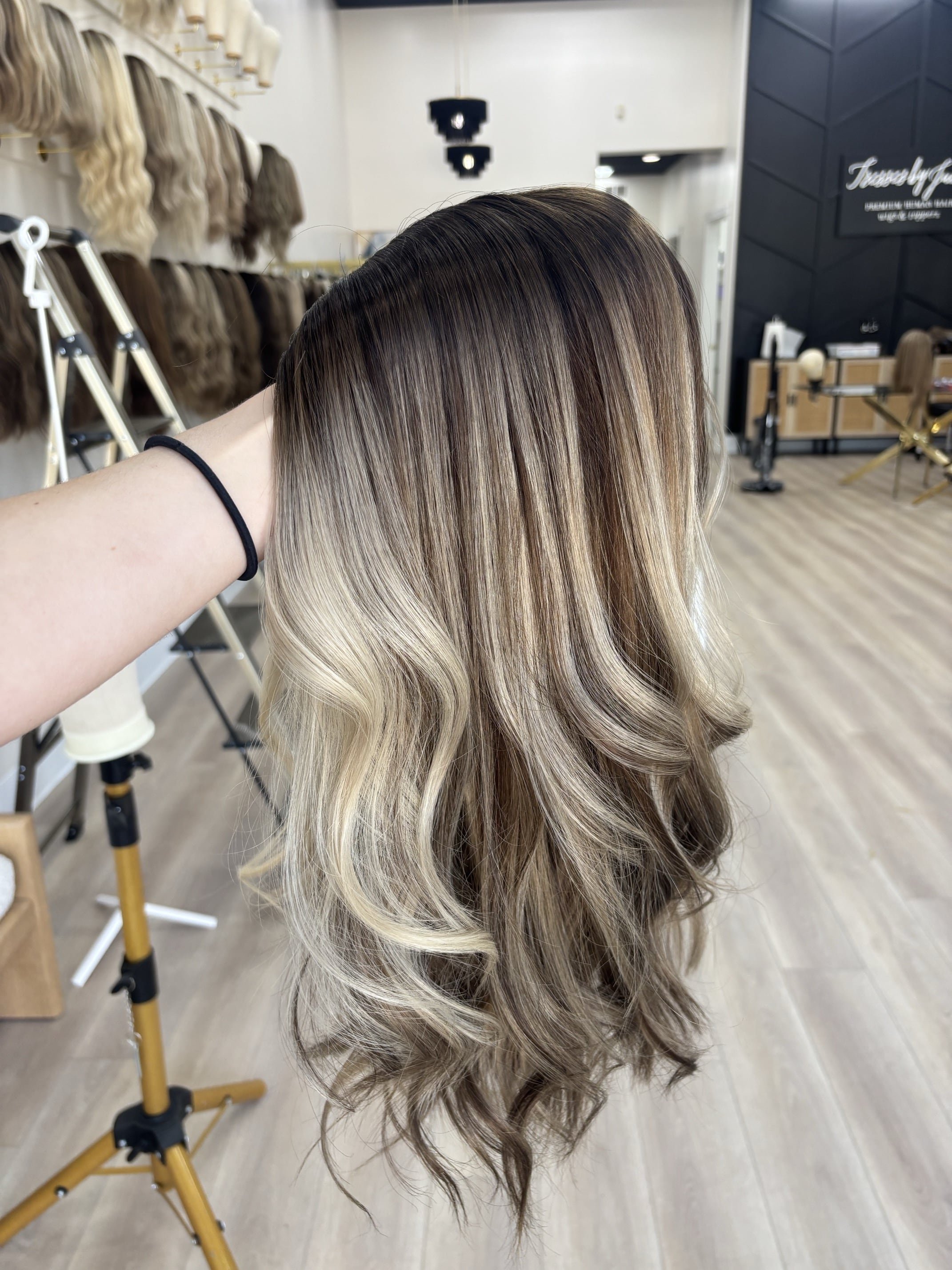 _Compare_synthetic_vs_human_hair_wigs_with_our_expert_reviews__available_in_Sacramento_and_across_the_states___.jpg