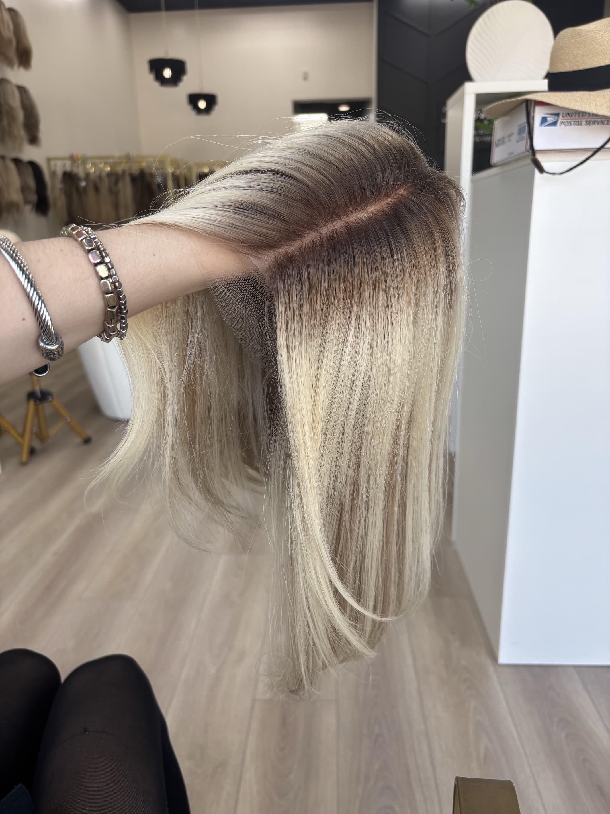 _Compare_human_hair_blend_vs_synthetic_wigs_in_our_comprehensive_review__available_across_American_salons___.jpg