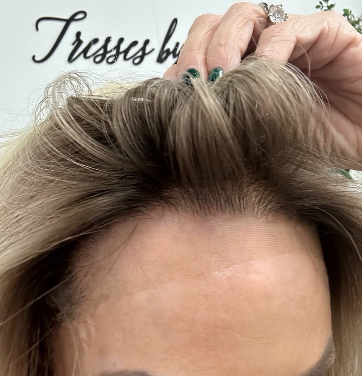 _Rooty_blonde_wigs_with_natural_finishes__ideal_for_everyday_wear__available_in_the_Bay_Area___.jpg