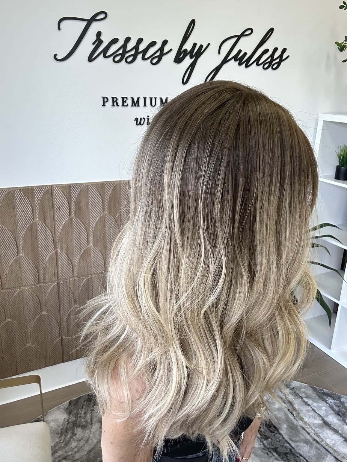 consult_a_specialist_for_custom_hair_topper_fitting_.jpg