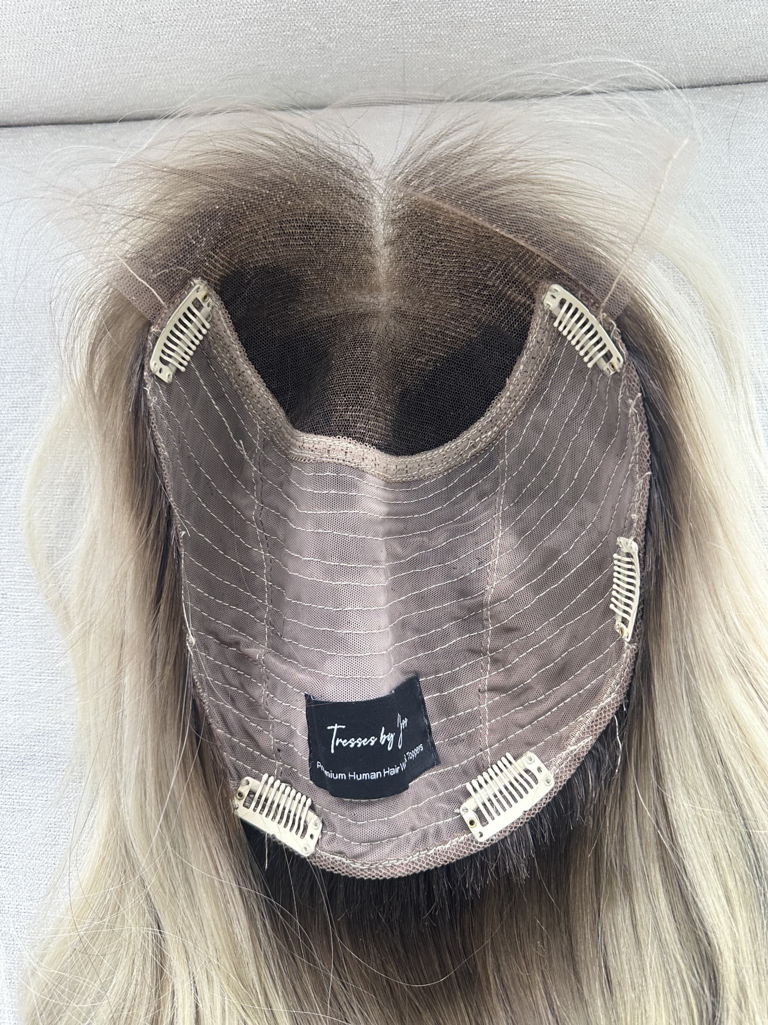 synthetic_vs_human_hair_wigs_reviews_.jpg