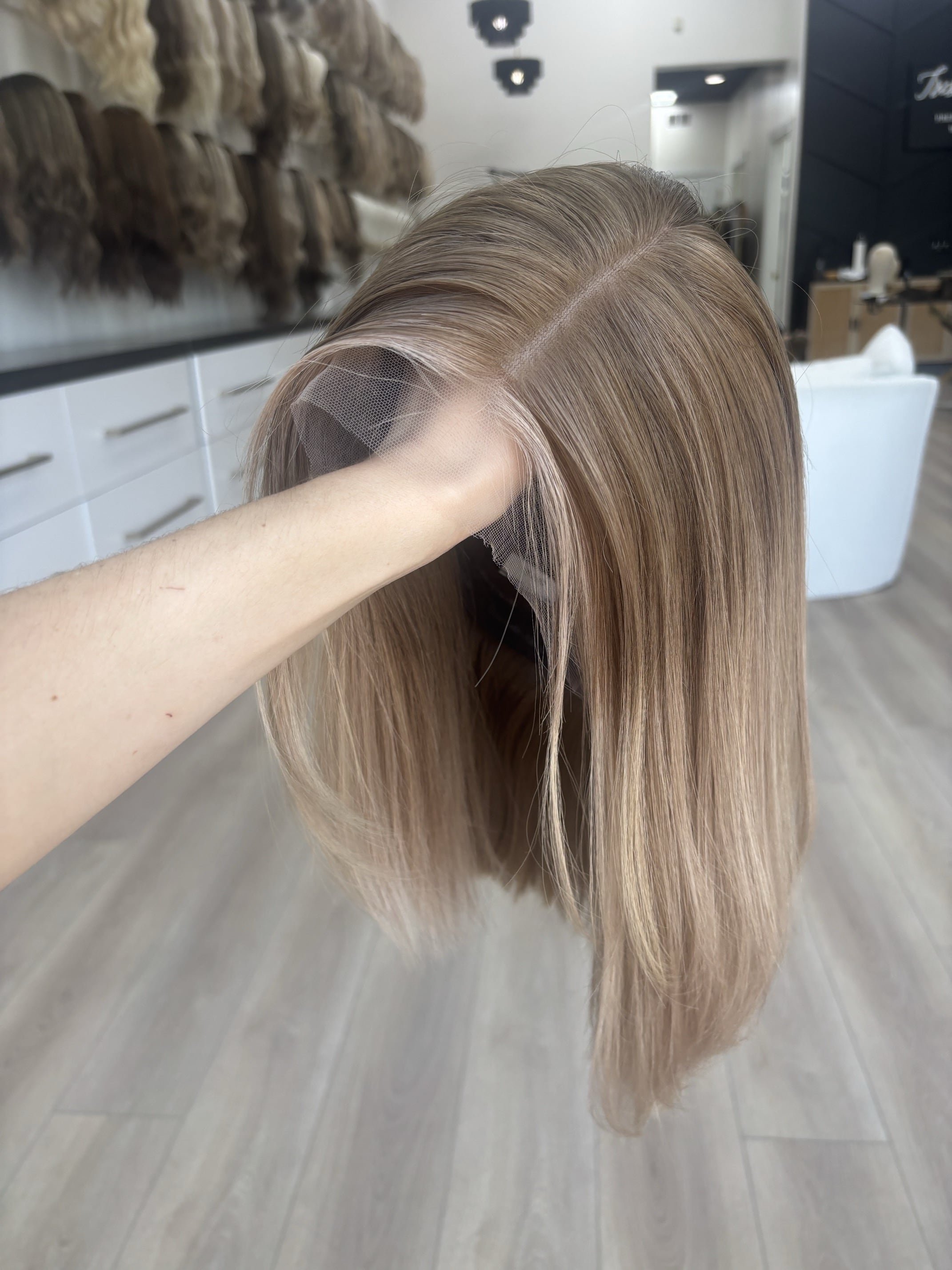 undetectable_lace_wigs_first_time_buyers_.jpg