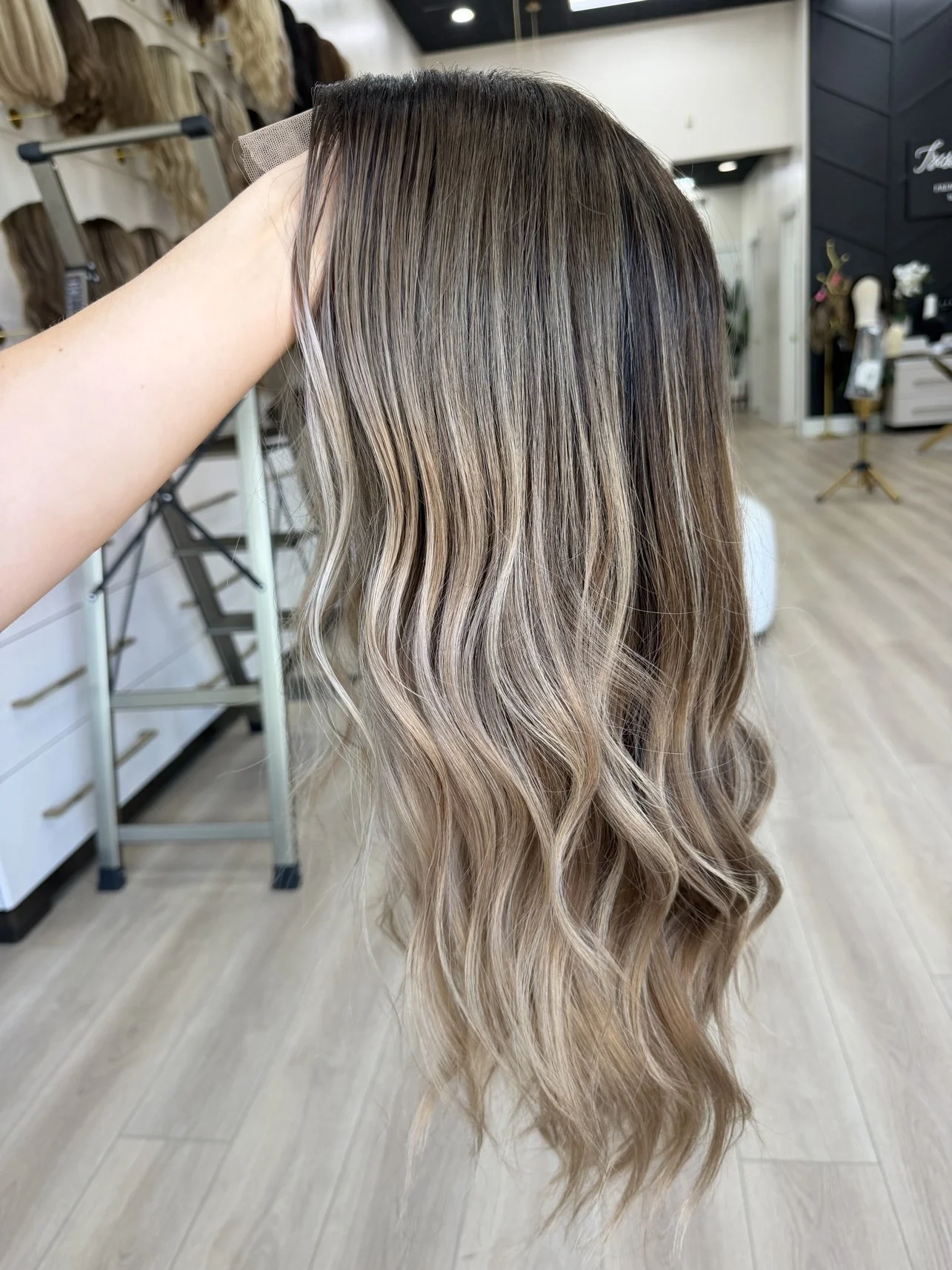 hair_wig_styling_products_sensitive_skin_.jpg