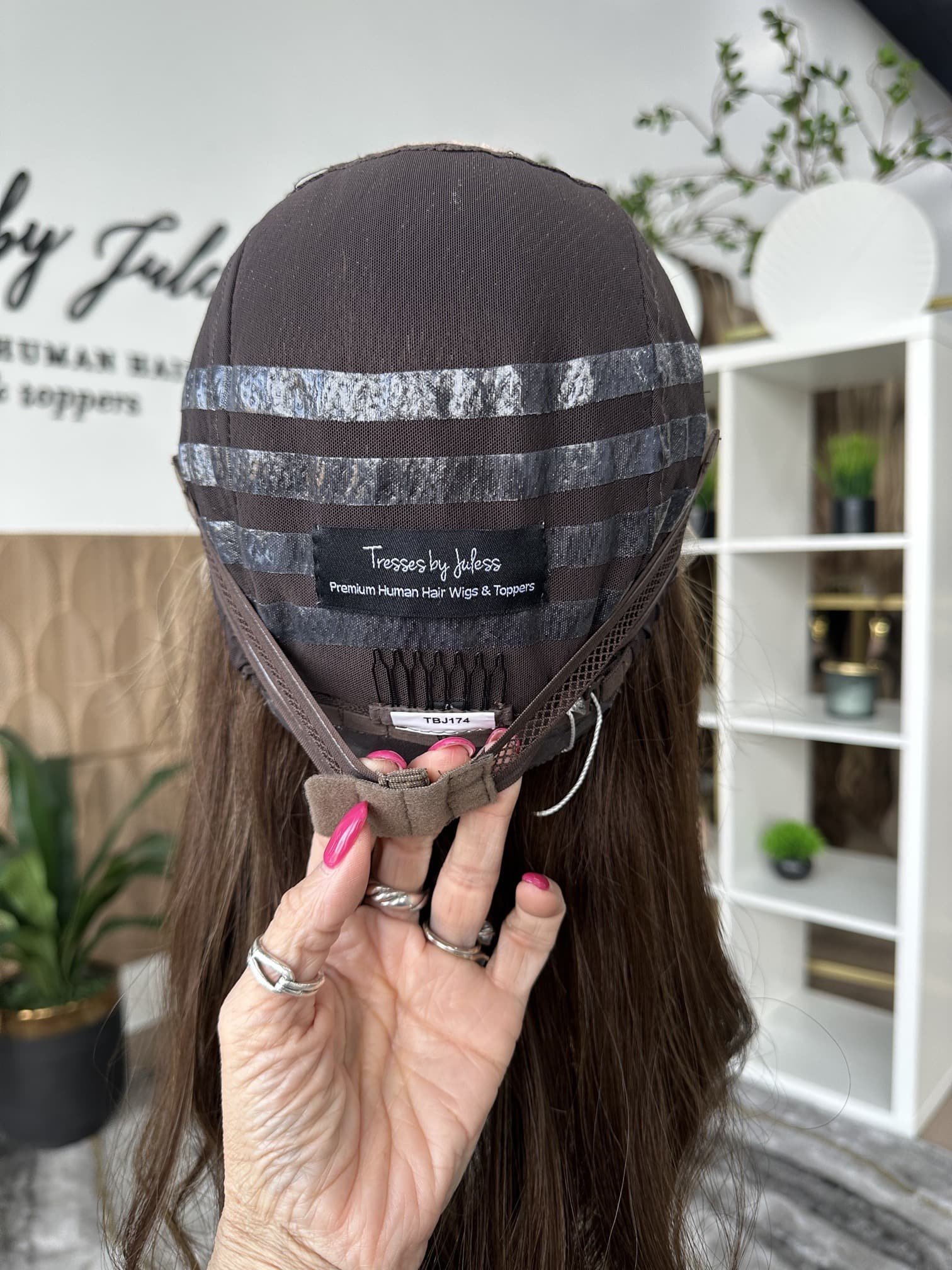 how_to_choose_hair_toppers_for_crown_hair_loss_.jpg