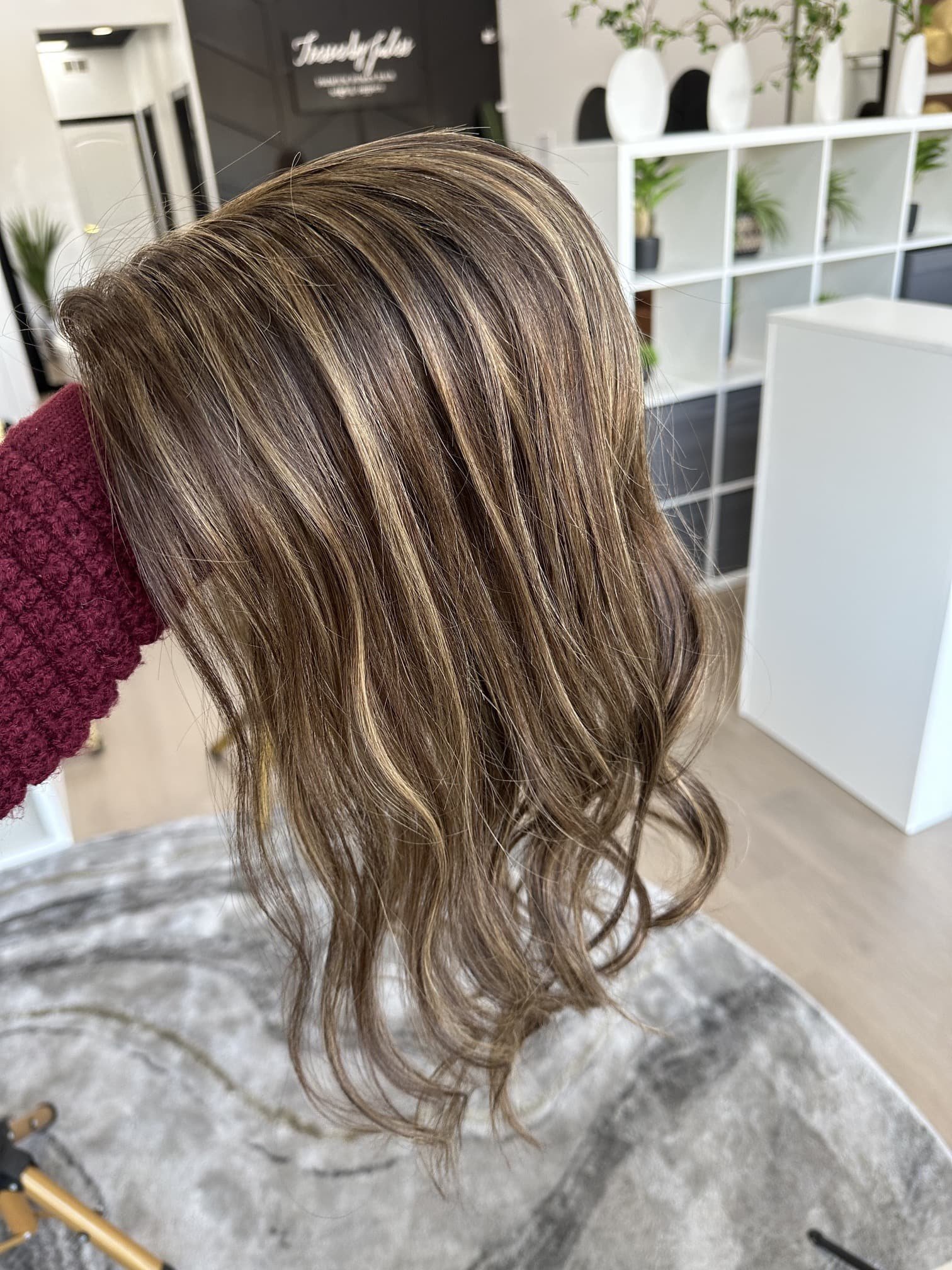 choosing_the_right_hair_toppers_for_crown_thinning_.jpg