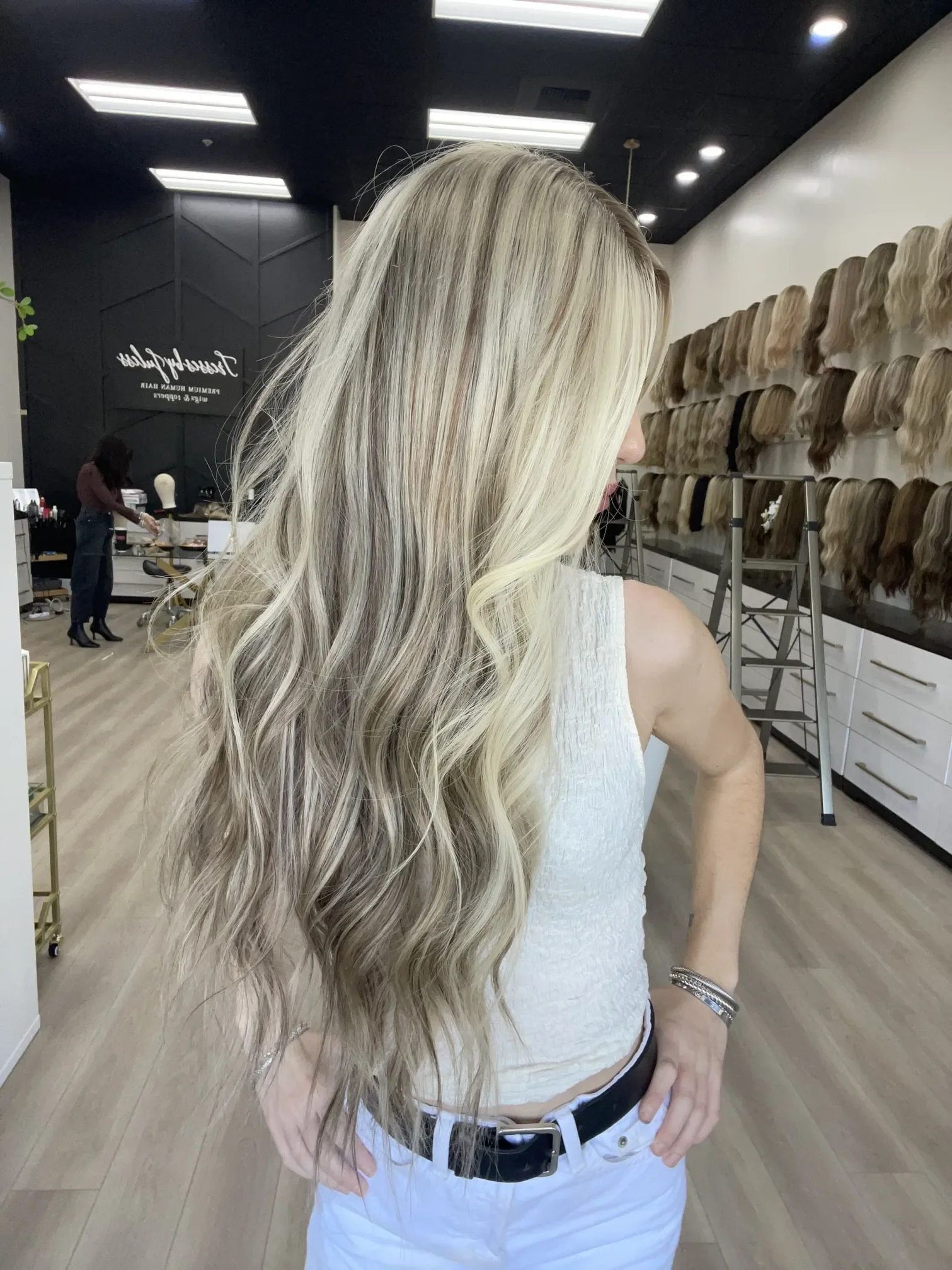 natural_hairline_wigs_maintenance_guide_.webp