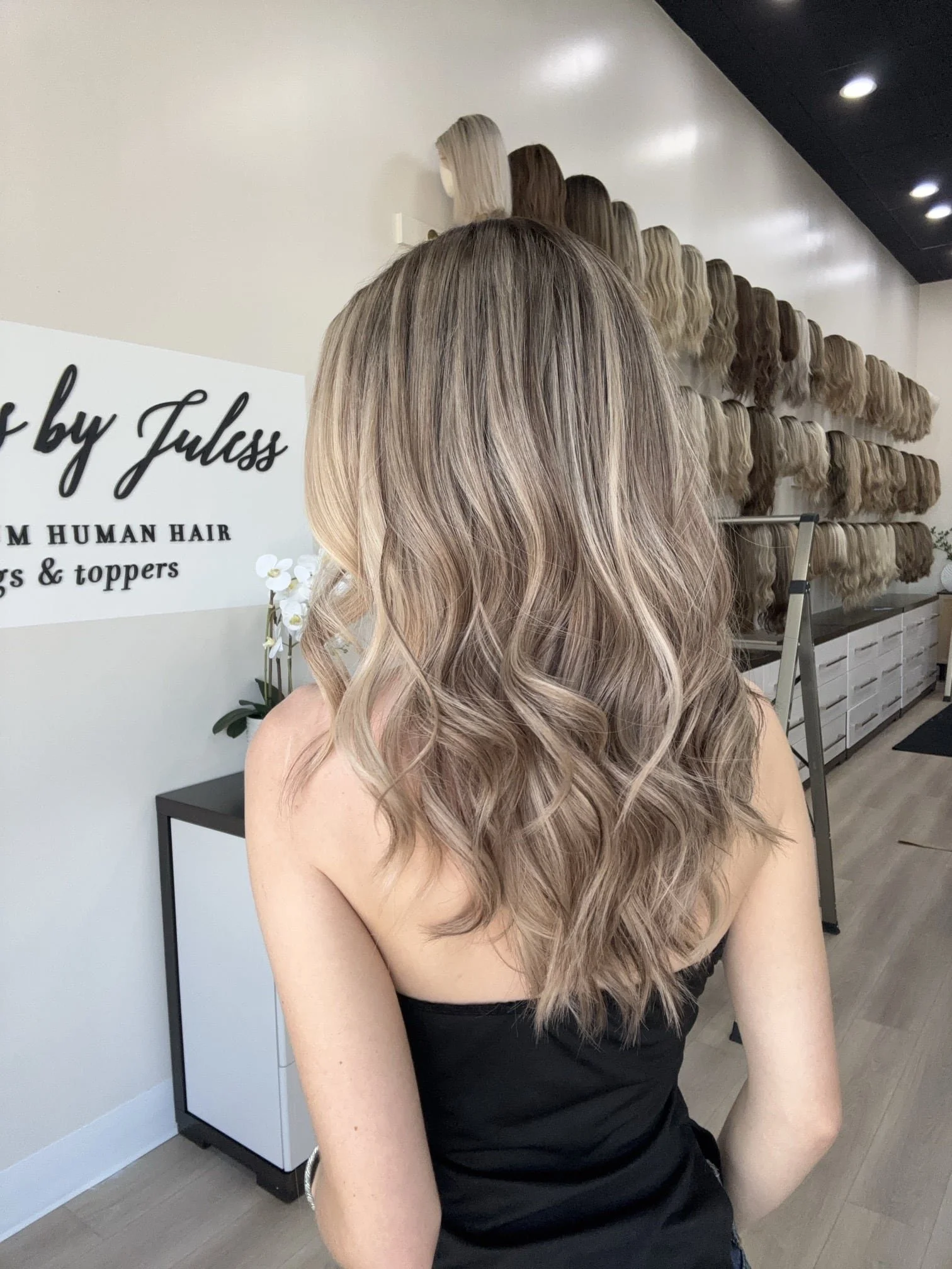 _Stylish_short_hair_wigs_for_older_women__crafted_in_our_salons_across_the_US__including_Sacramento___.jpg