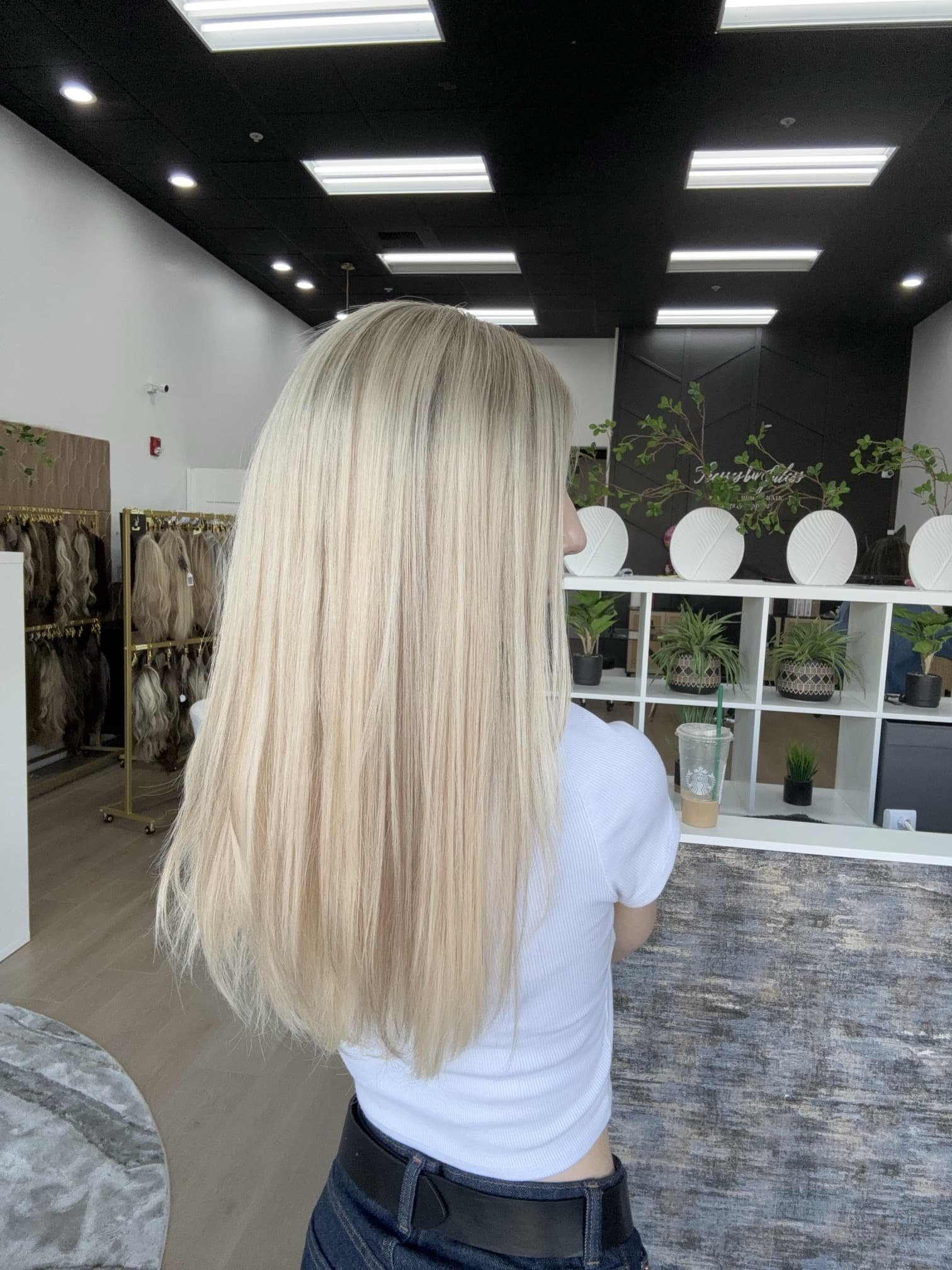 Learn_how_to_choose_the_perfect_hair_toppers_for_crown_hair_loss_with_our_detailed_guide_in_all_American_salons__.jpg
