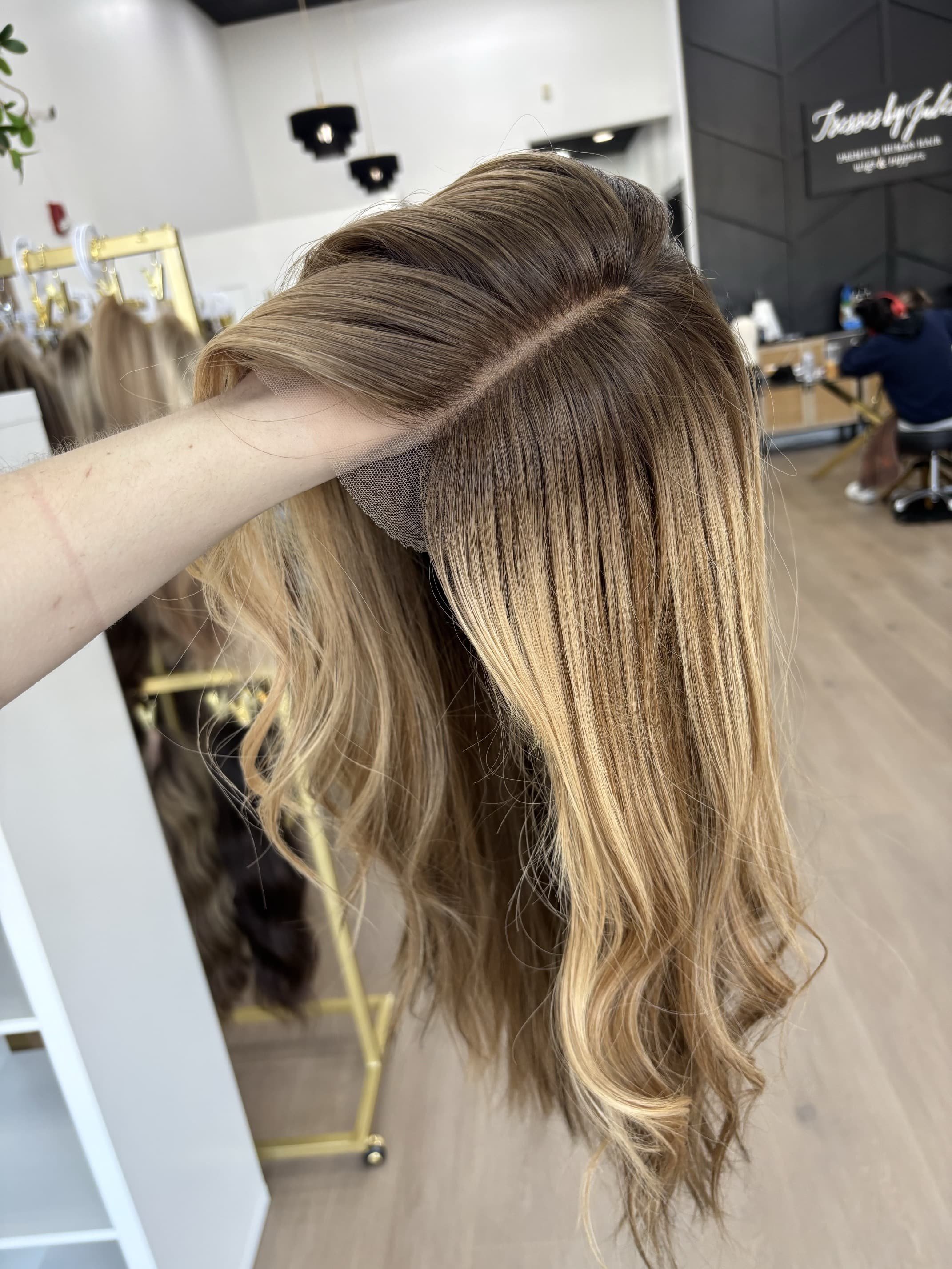 _Compare_human_hair_blend_vs_synthetic_wigs_in_our_comprehensive_review__available_across_American_salons___.jpg