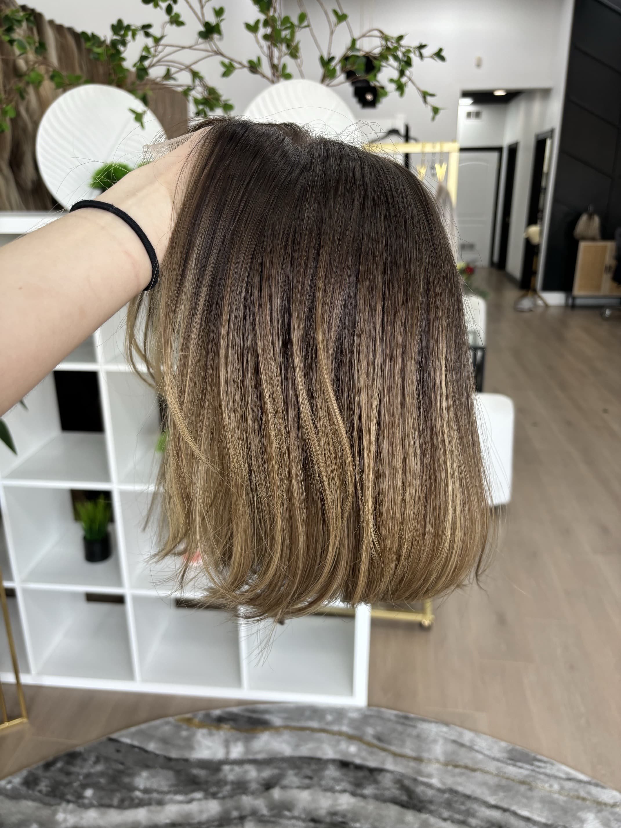 _Empower_your_look_with_celebrity_style_wigs__handcrafted_for_clients_in_Los_Angeles__trendiest_neighborhoods___.jpg