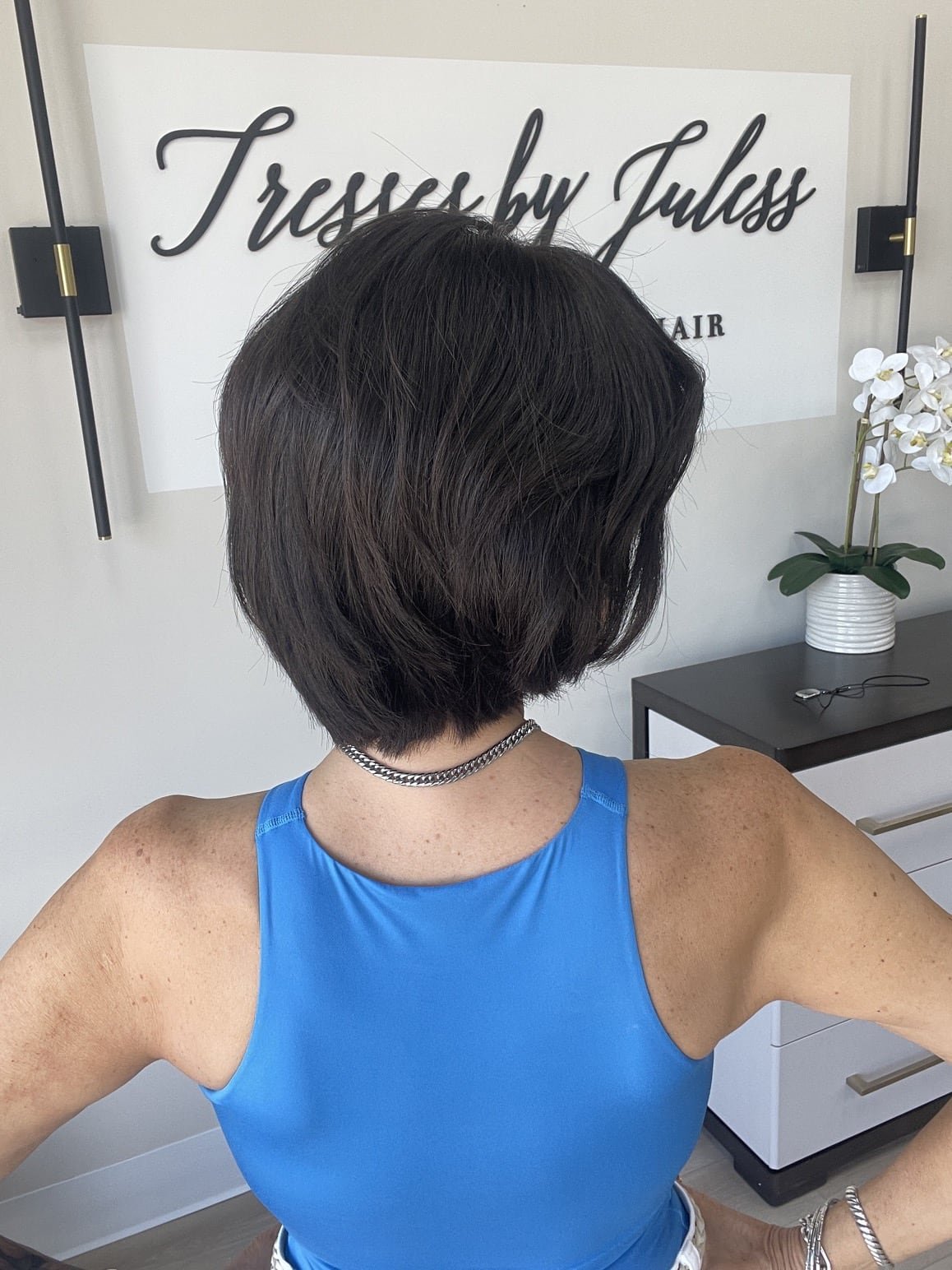 _Find_the_right_hair_toppers_for_crown_thinning_in_our_salons__offering_expert_solutions_in_Sacramento_and_beyond___.jpg