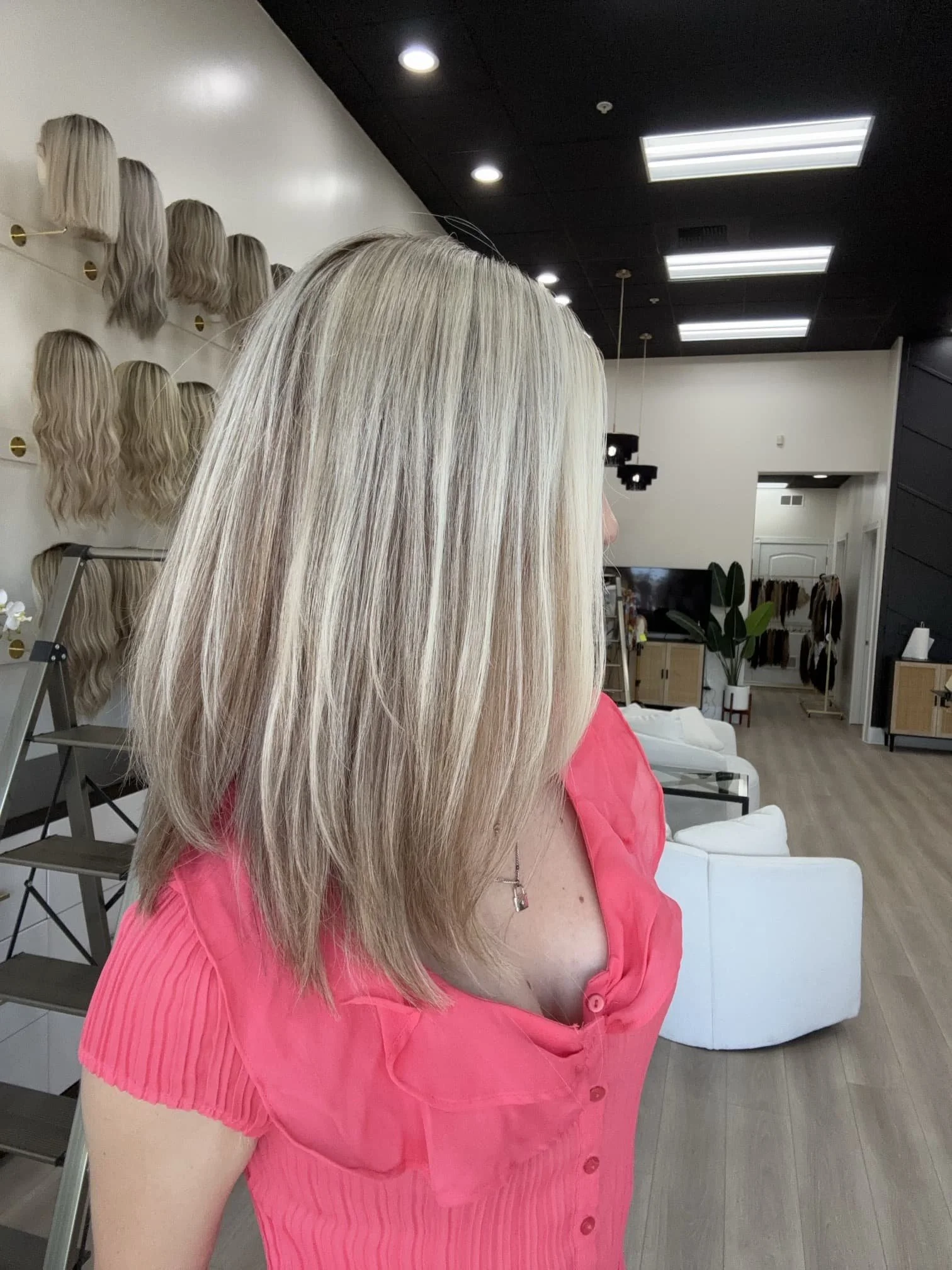 _Short_auburn_pixie_wig_worn_by_a_woman_at_Tresses_By_Juless_Studio__Folsom___.jpg