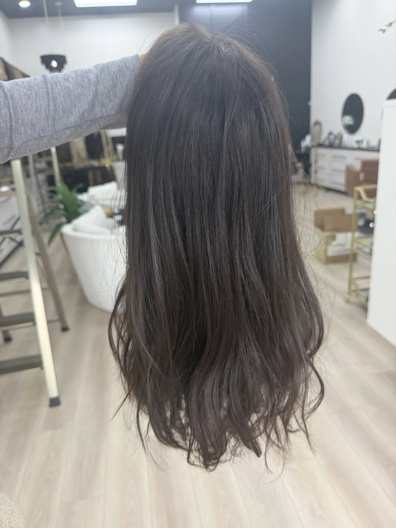 Learn_how_to_choose_the_perfect_hair_toppers_for_crown_hair_loss_with_our_detailed_guide_in_all_American_salons__.jpg