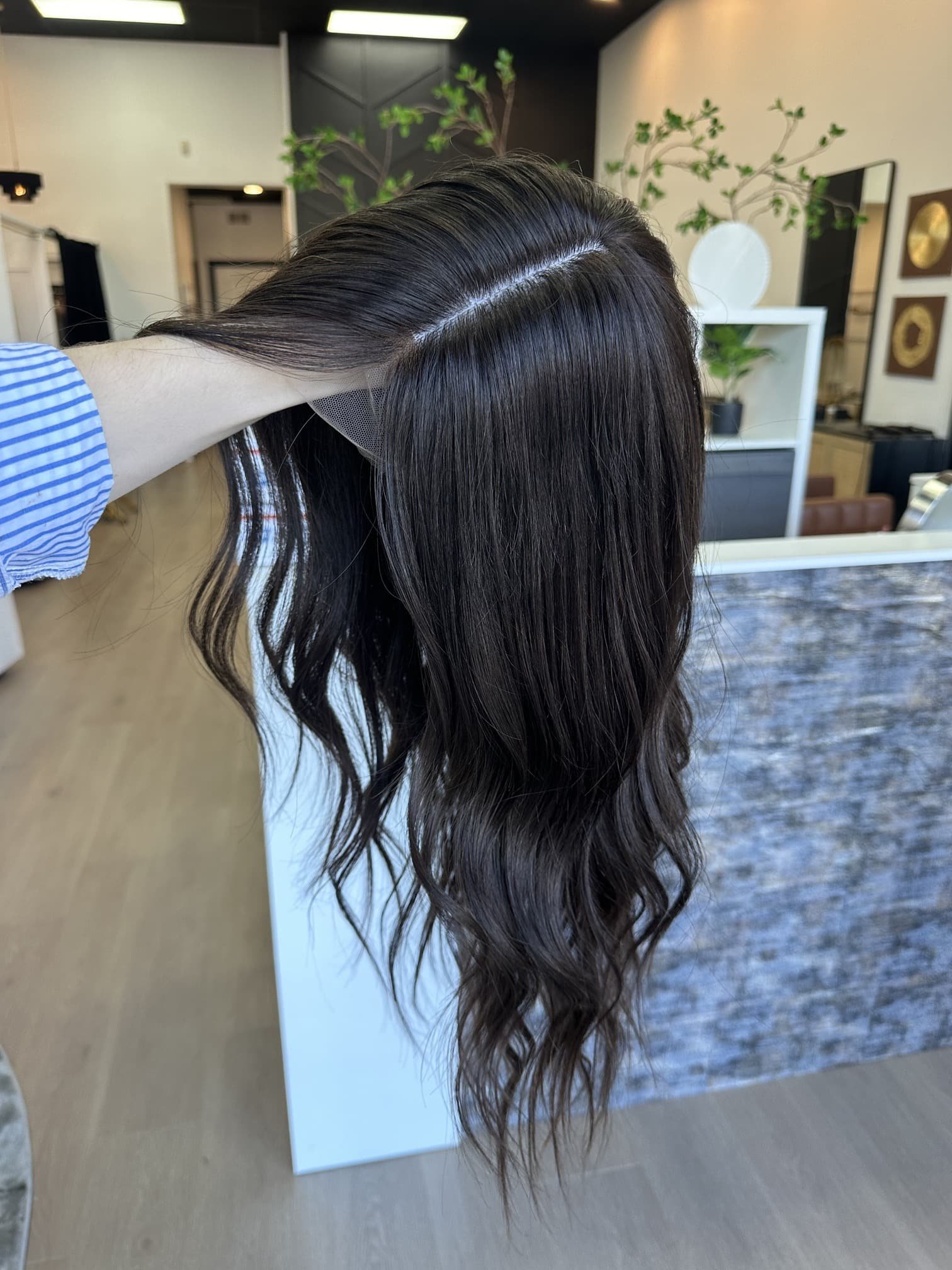 human_hair_blend_vs_synthetic_comparison_.jpg