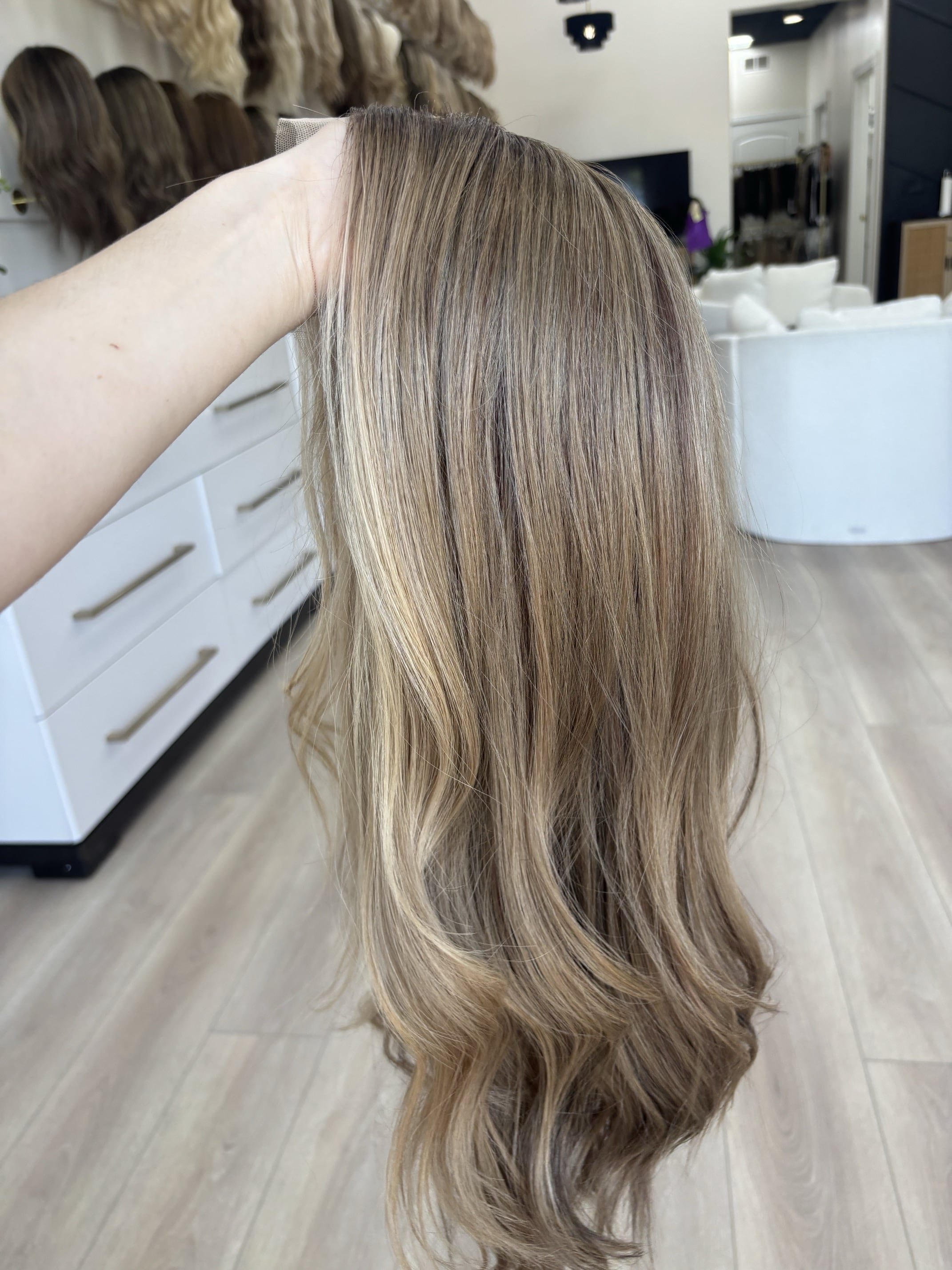 _Transform_thinning_hair_with_bespoke_lace_top_wigs_in_Roseville__created_for_elegance_and_practicality___.jpg