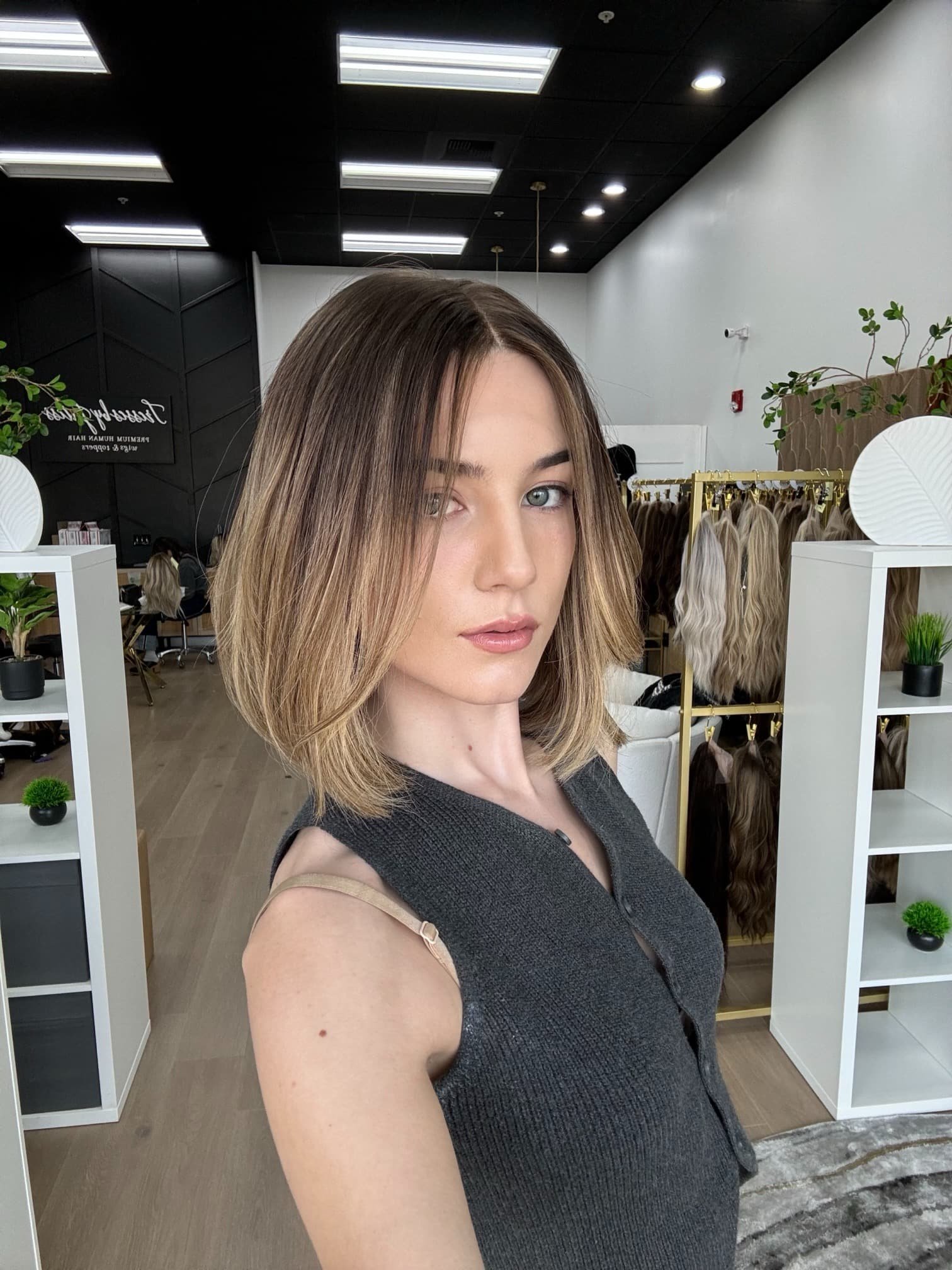 _Luxury_hand_tied_wigs_for_women_seeking_comfort__showcased_in_Los_Angeles__leading_salons___.jpg